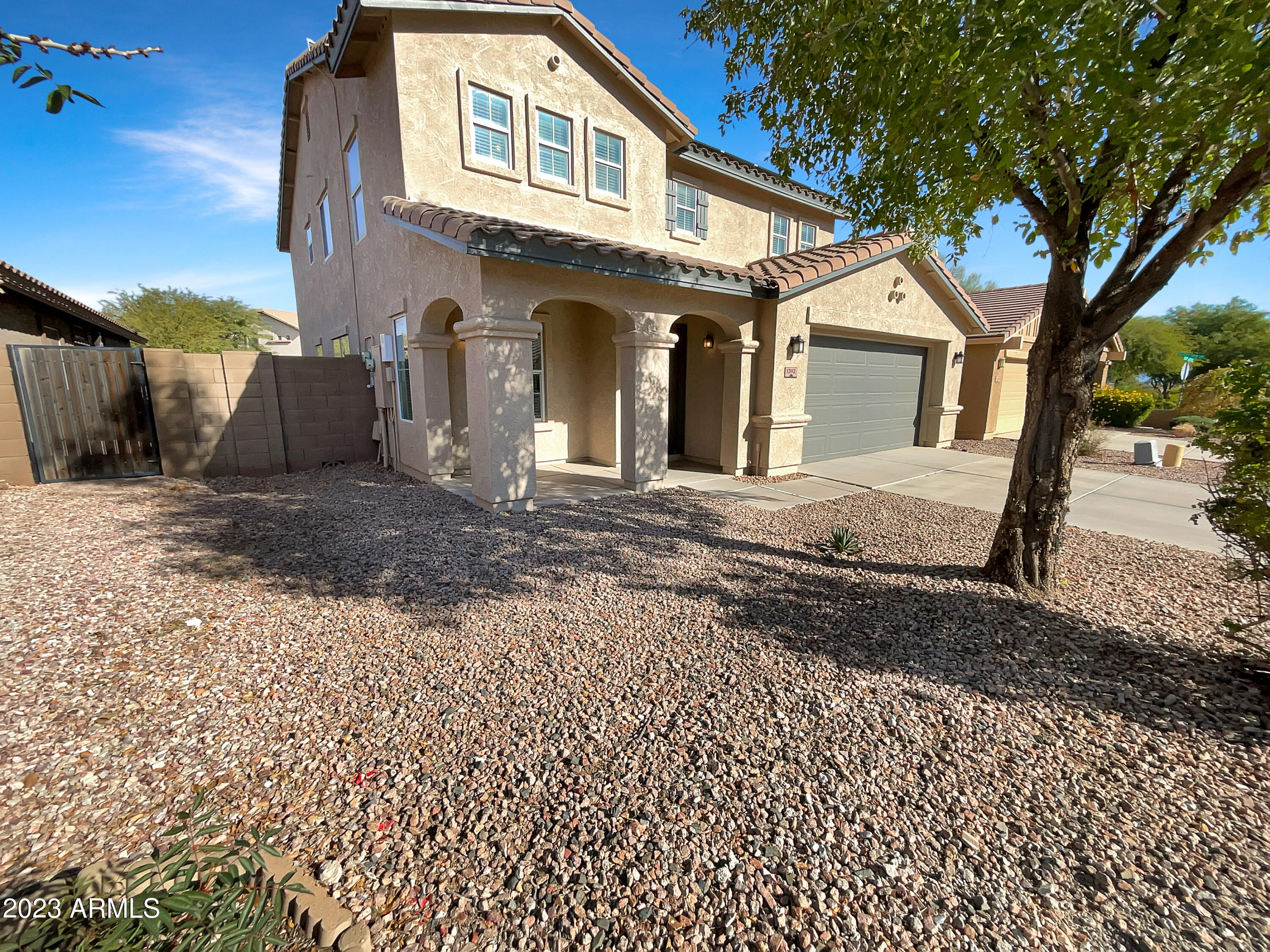 1392 E DESERT HOLLY Drive