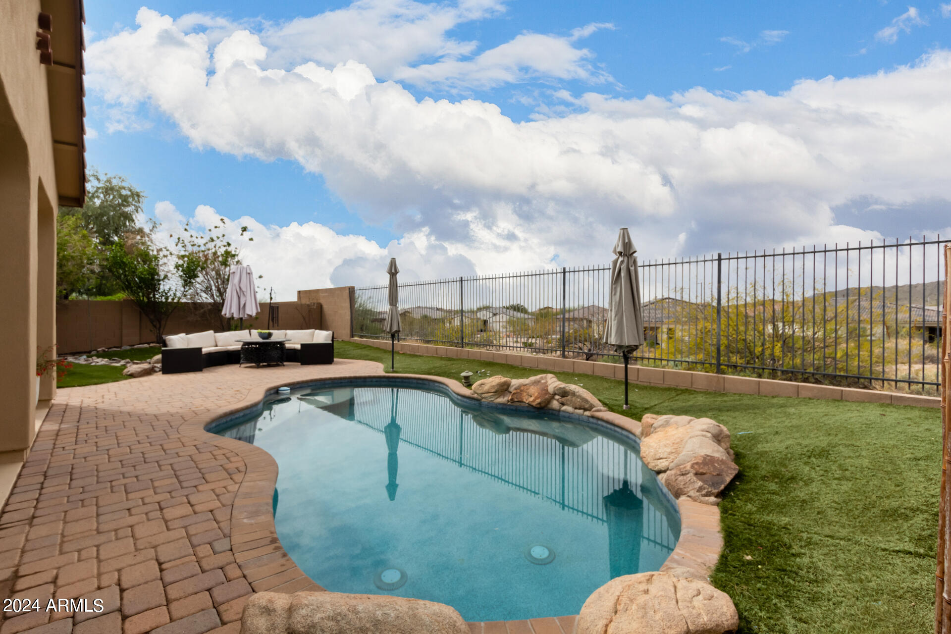 2618 N SAIDE Lane
