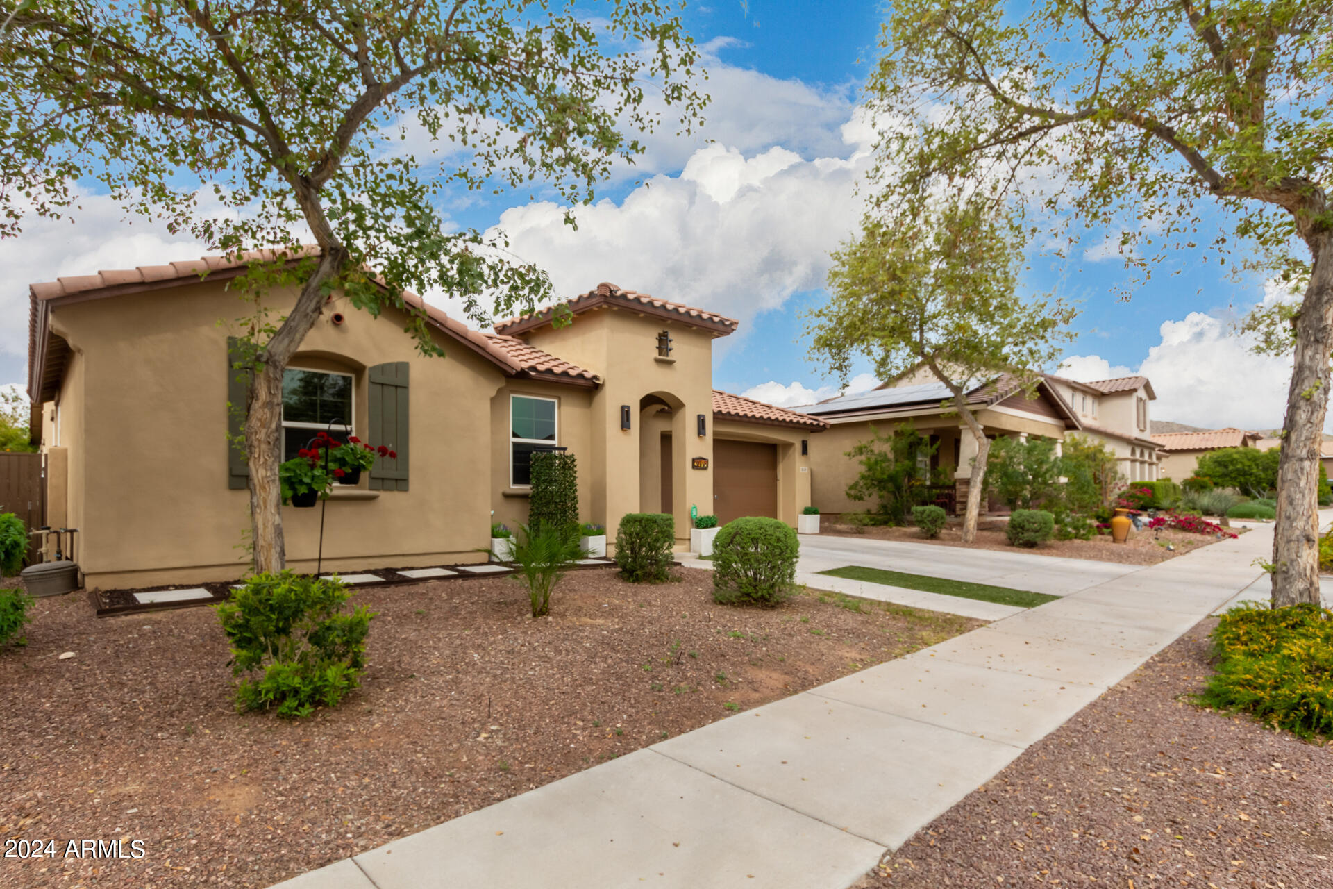 2618 N SAIDE Lane