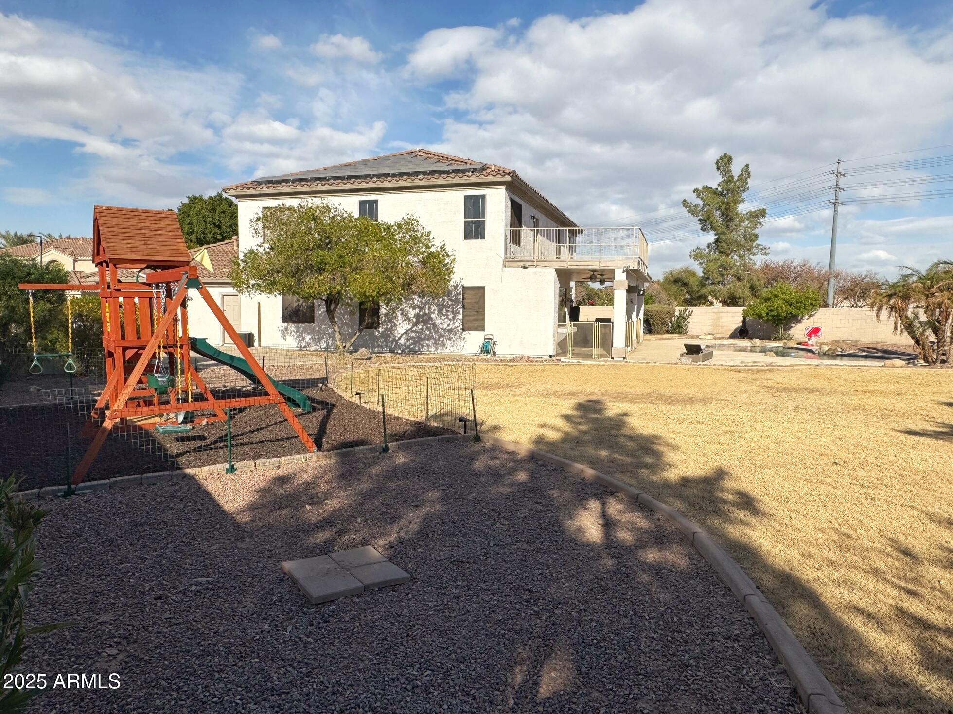 1571 E APPALOOSA Court