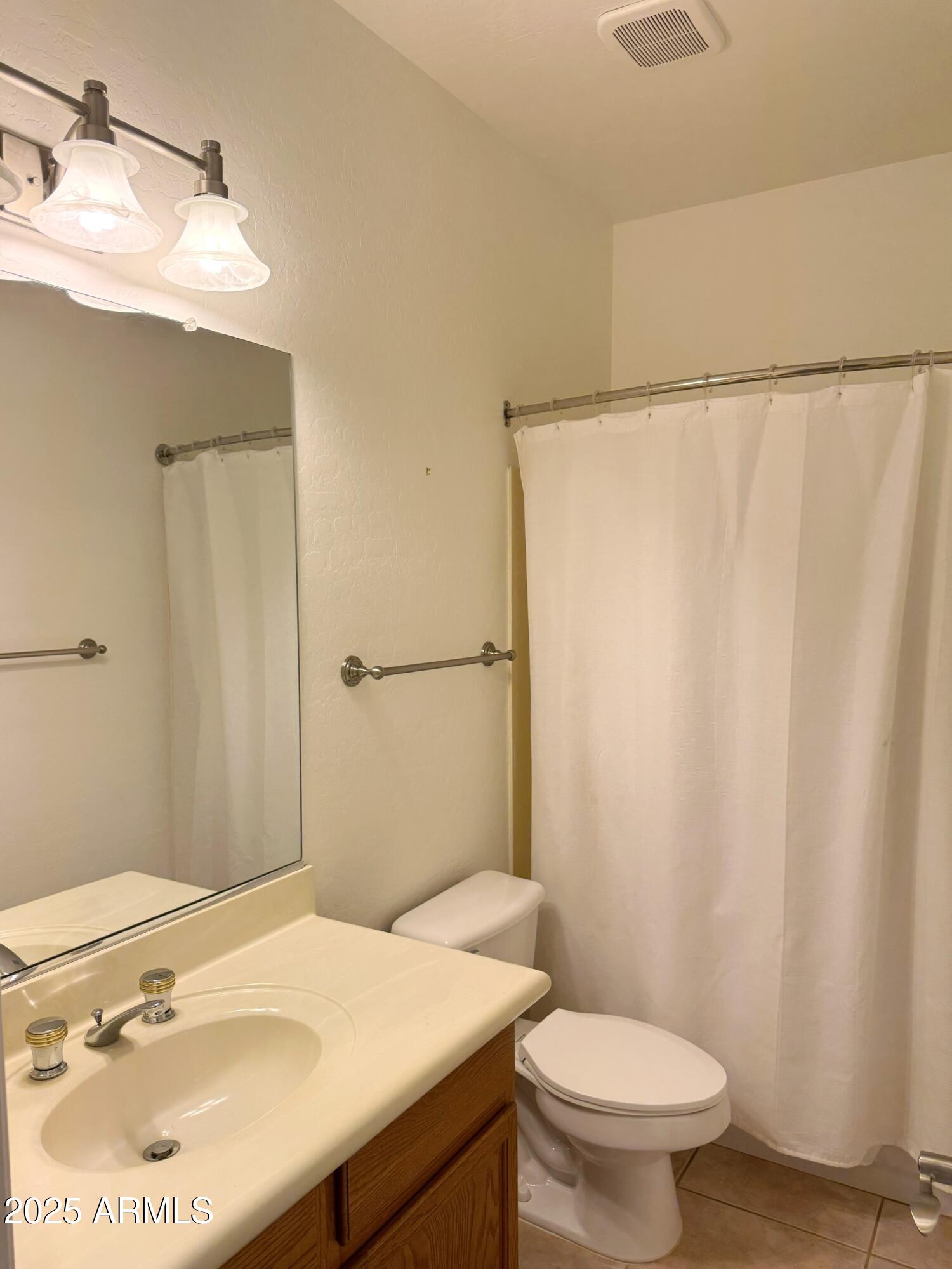 1571 E APPALOOSA Court