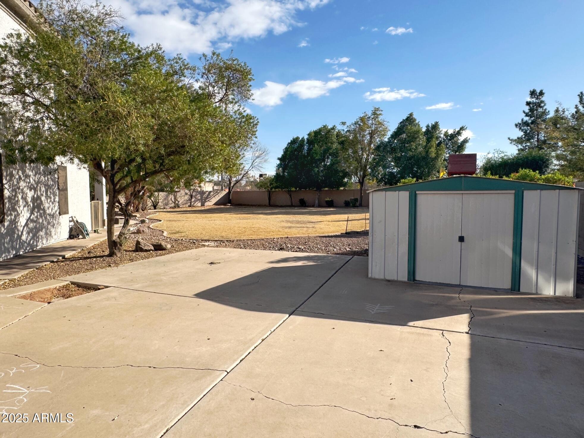 1571 E APPALOOSA Court