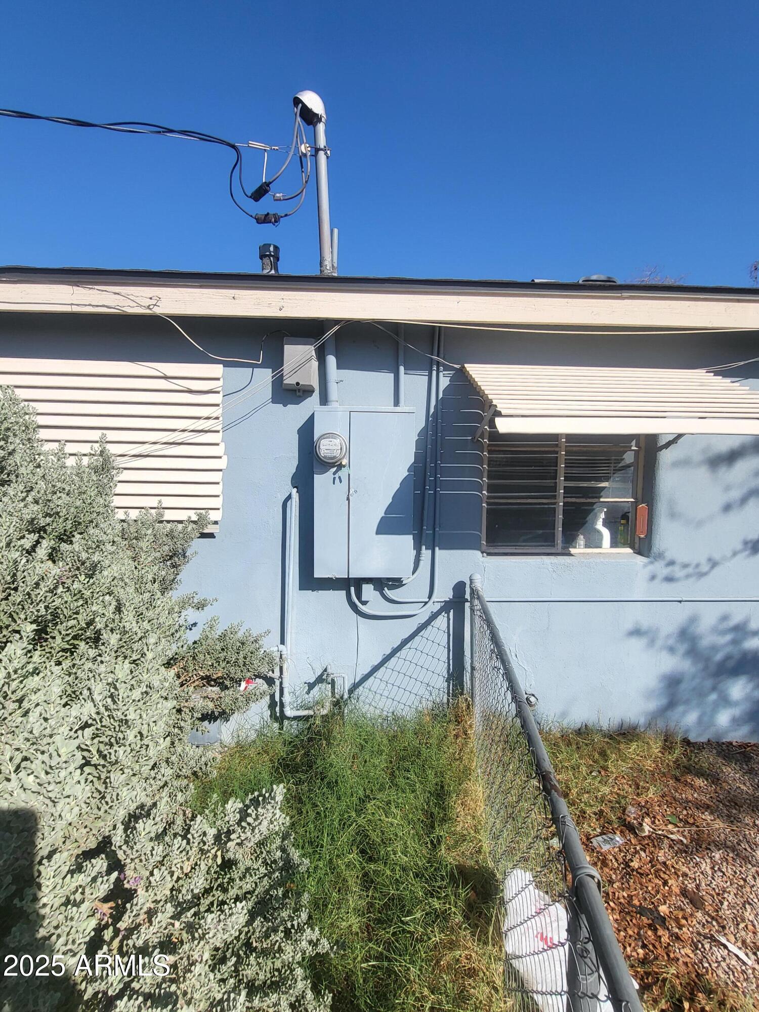 558 W Pepper Place