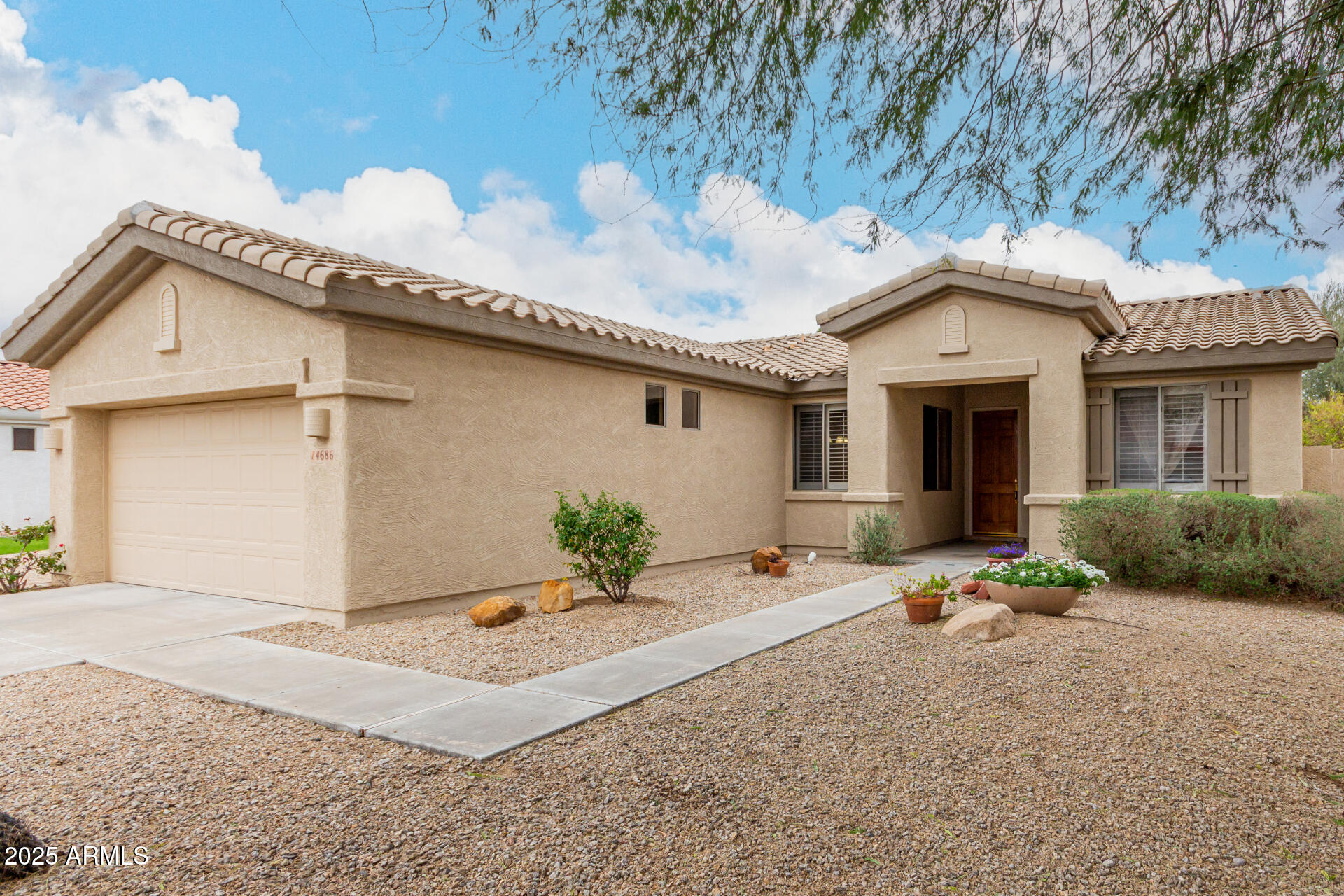 14686 W CLARENDON Avenue