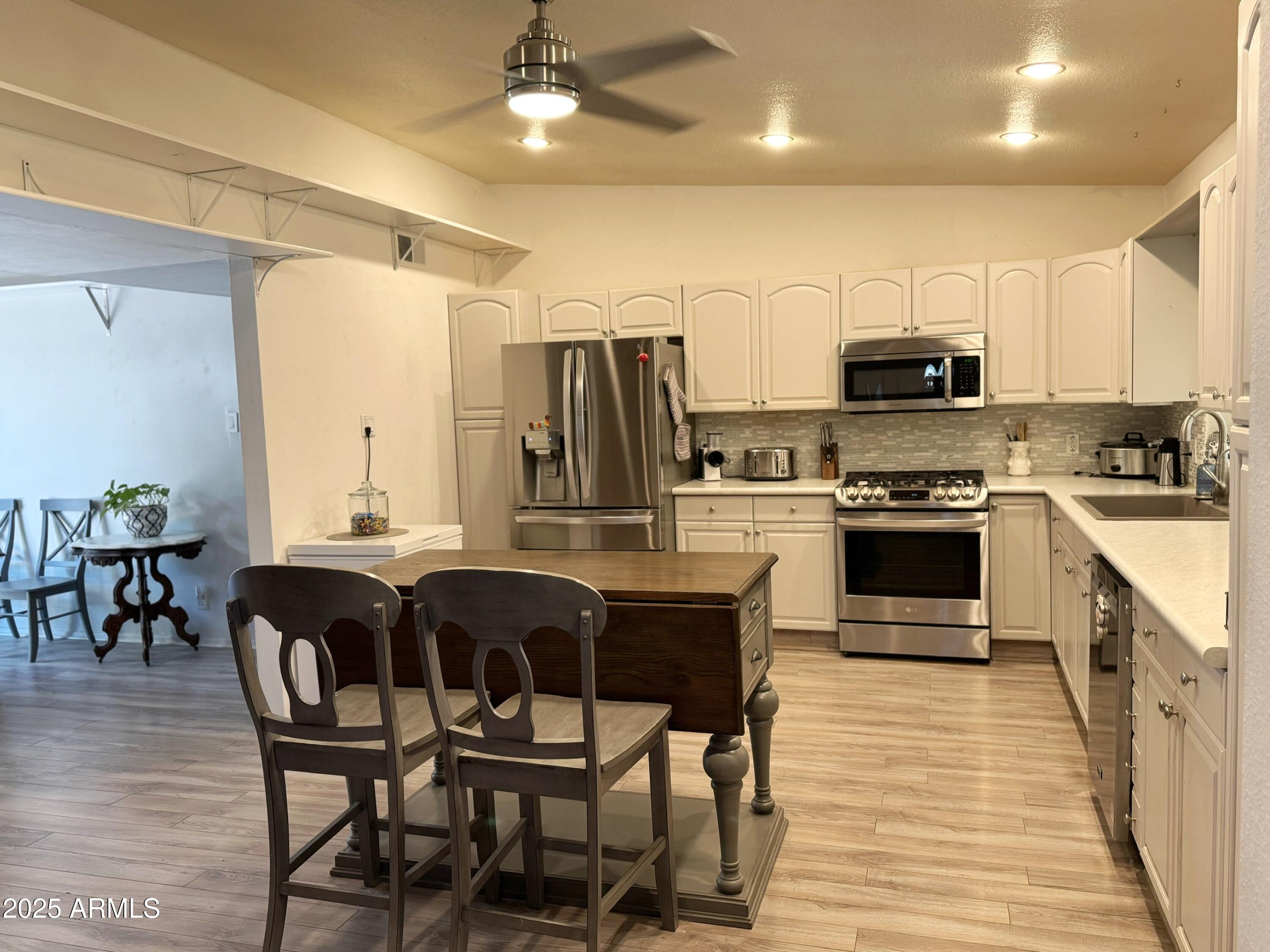3231 N 81ST Place