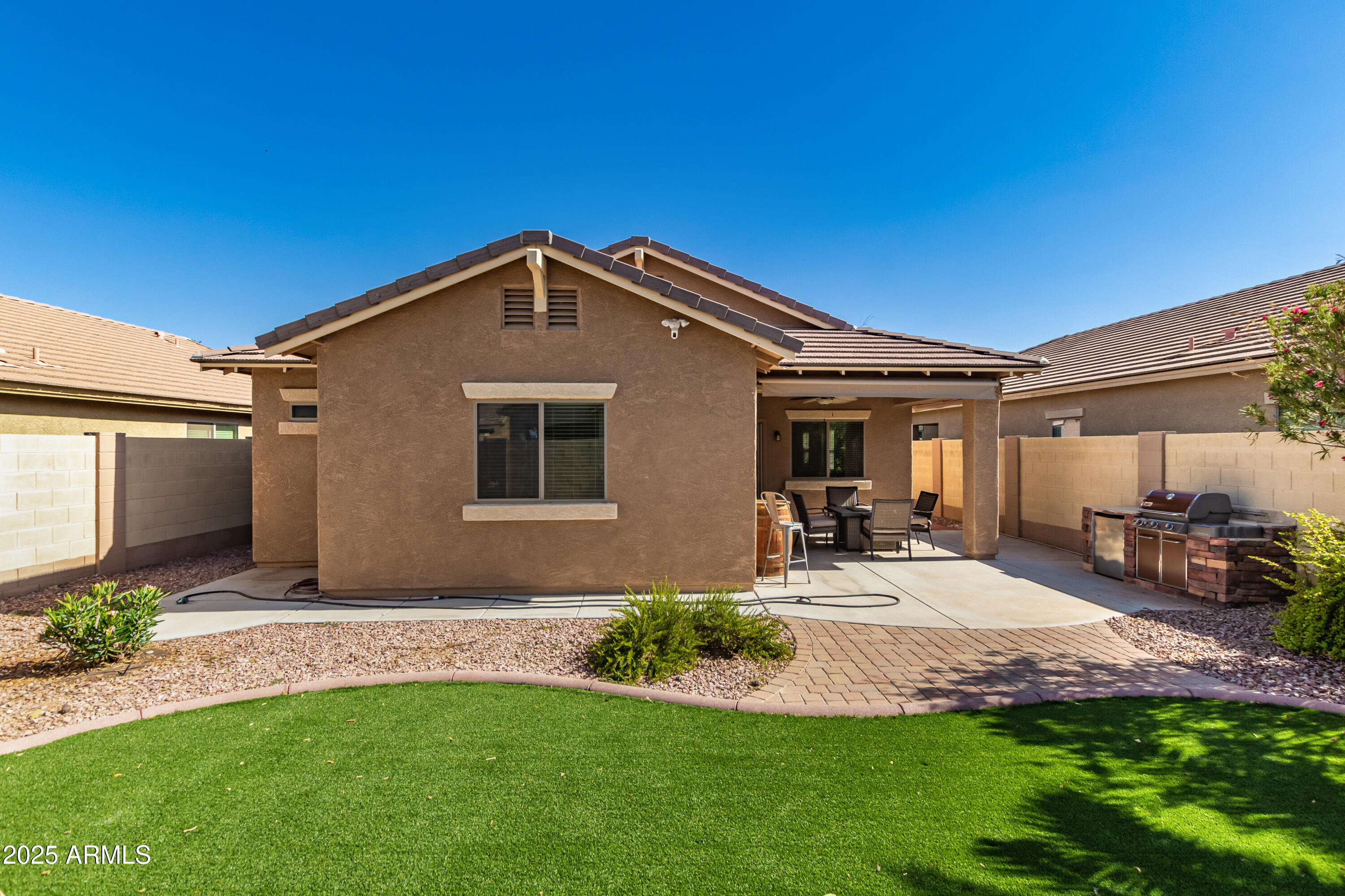 1688 W Corriente Drive