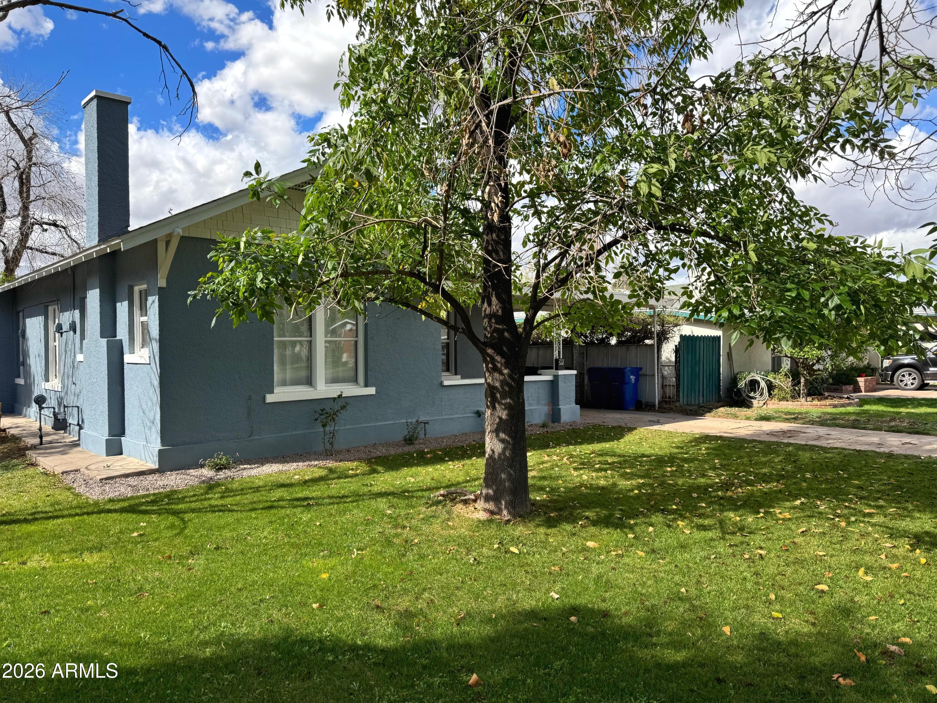 532 N GRAND