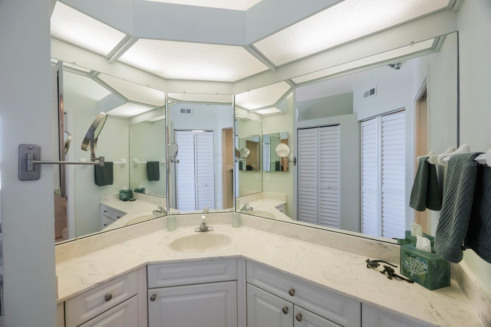 8020 SAILBOAT KEY BLVD S #105