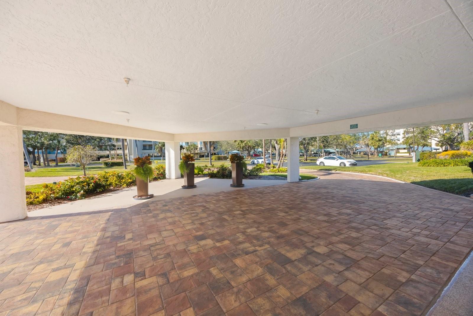 8020 SAILBOAT KEY BLVD S #105