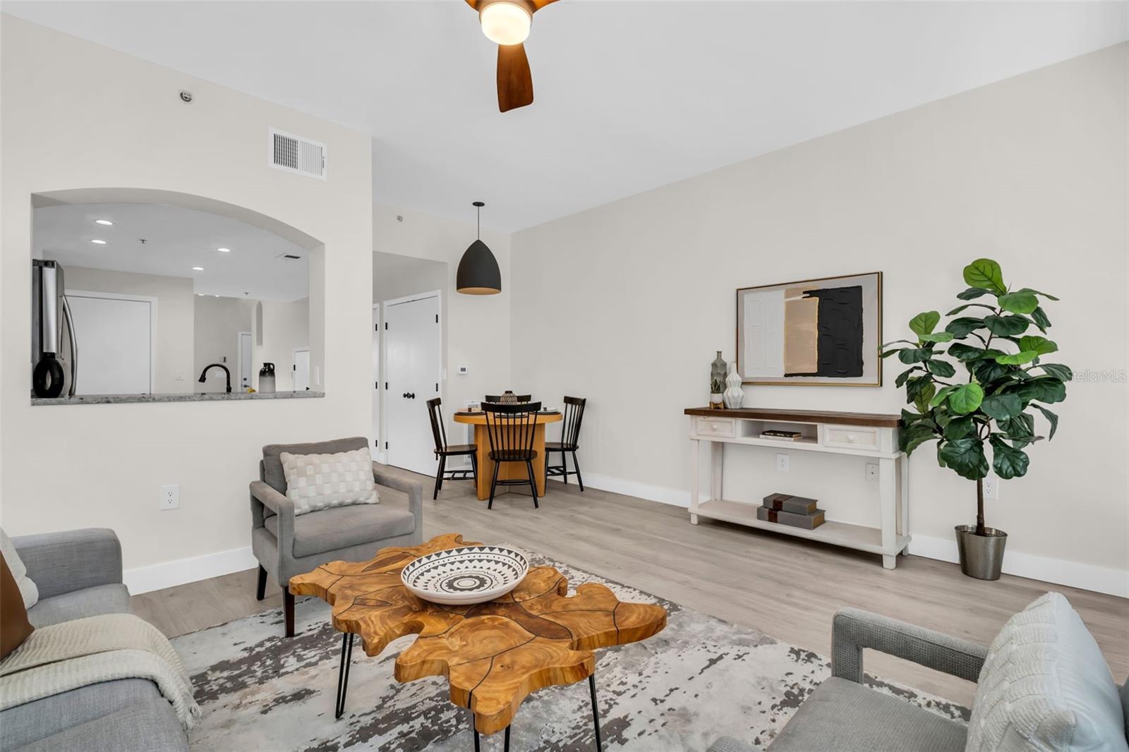 100 4TH AVE S #132