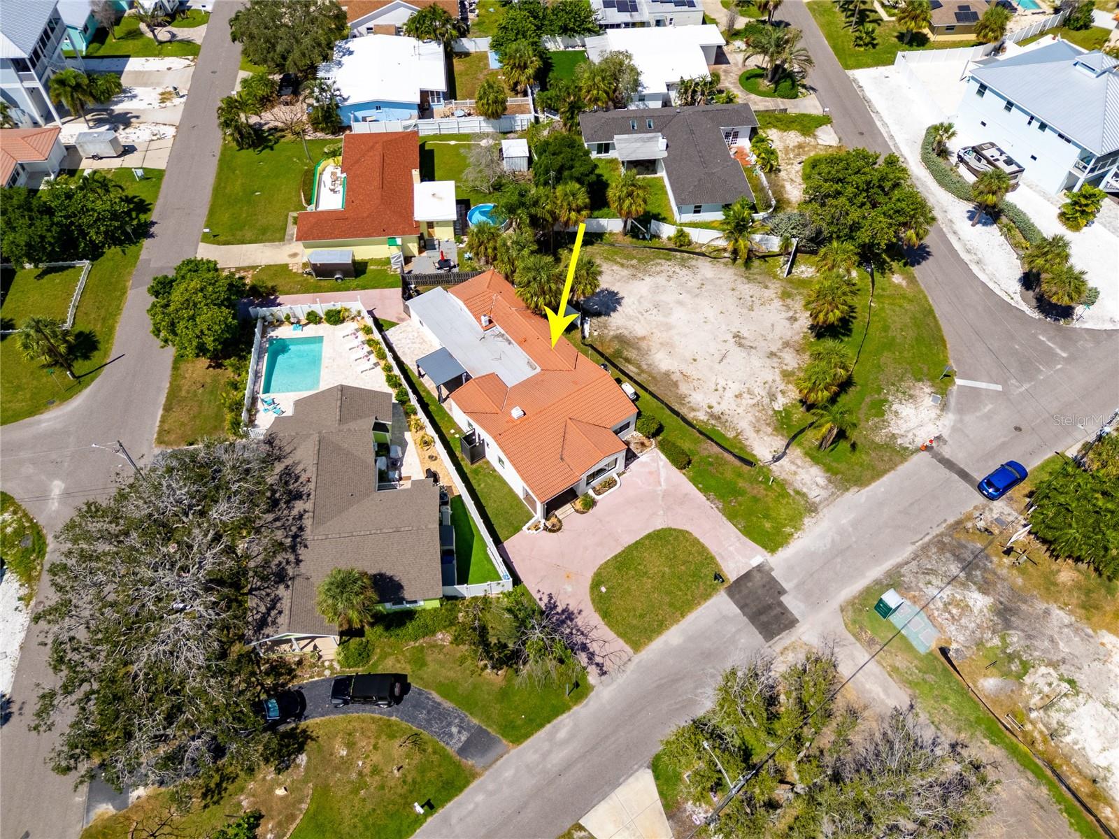 15804 REDINGTON DR
