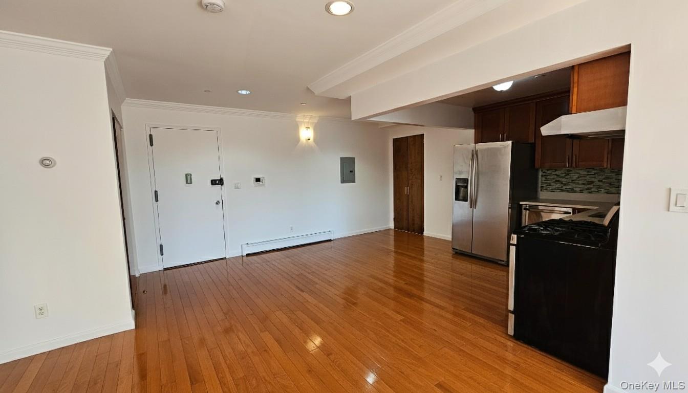 14906 Northern Boulevard Unit: 302