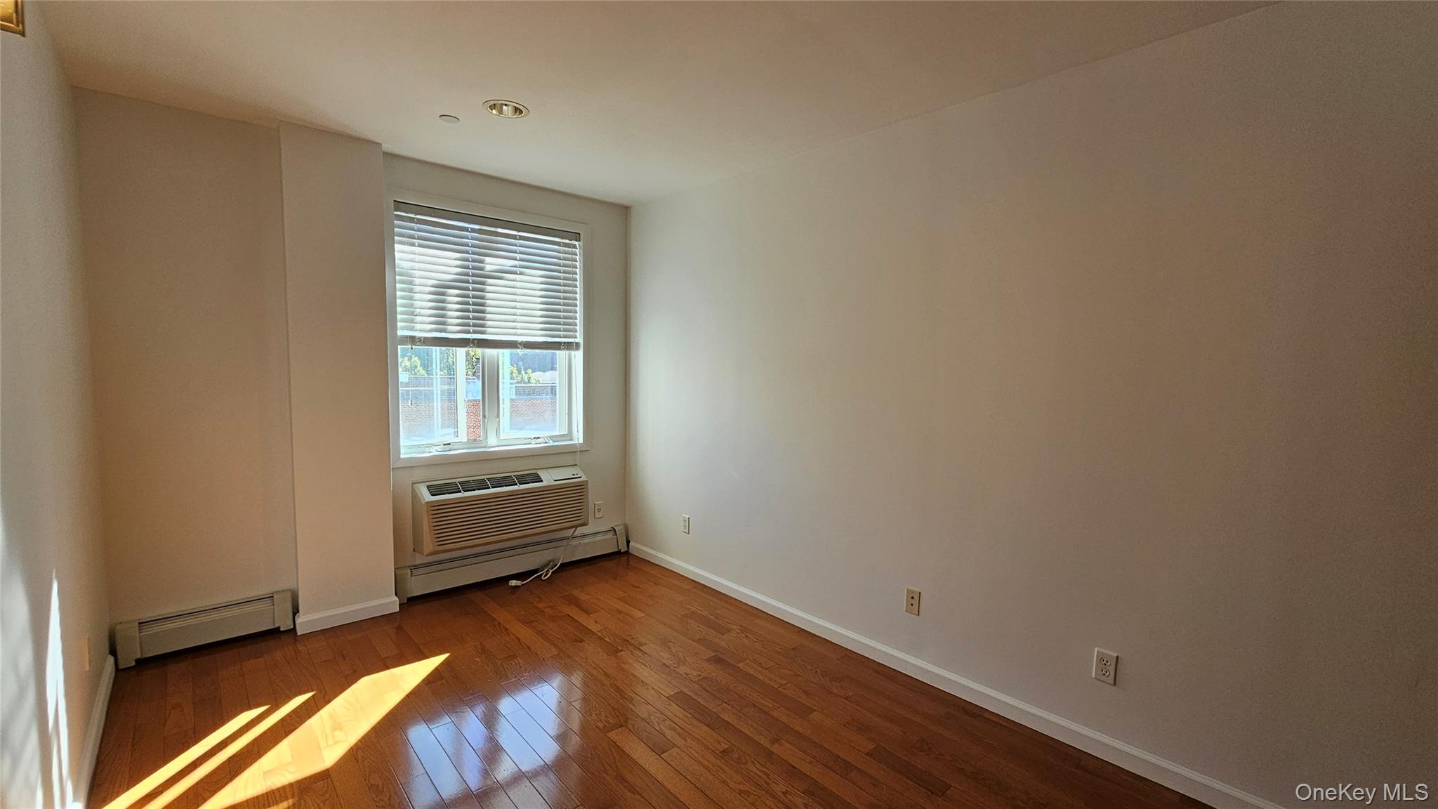 14906 Northern Boulevard Unit: 302