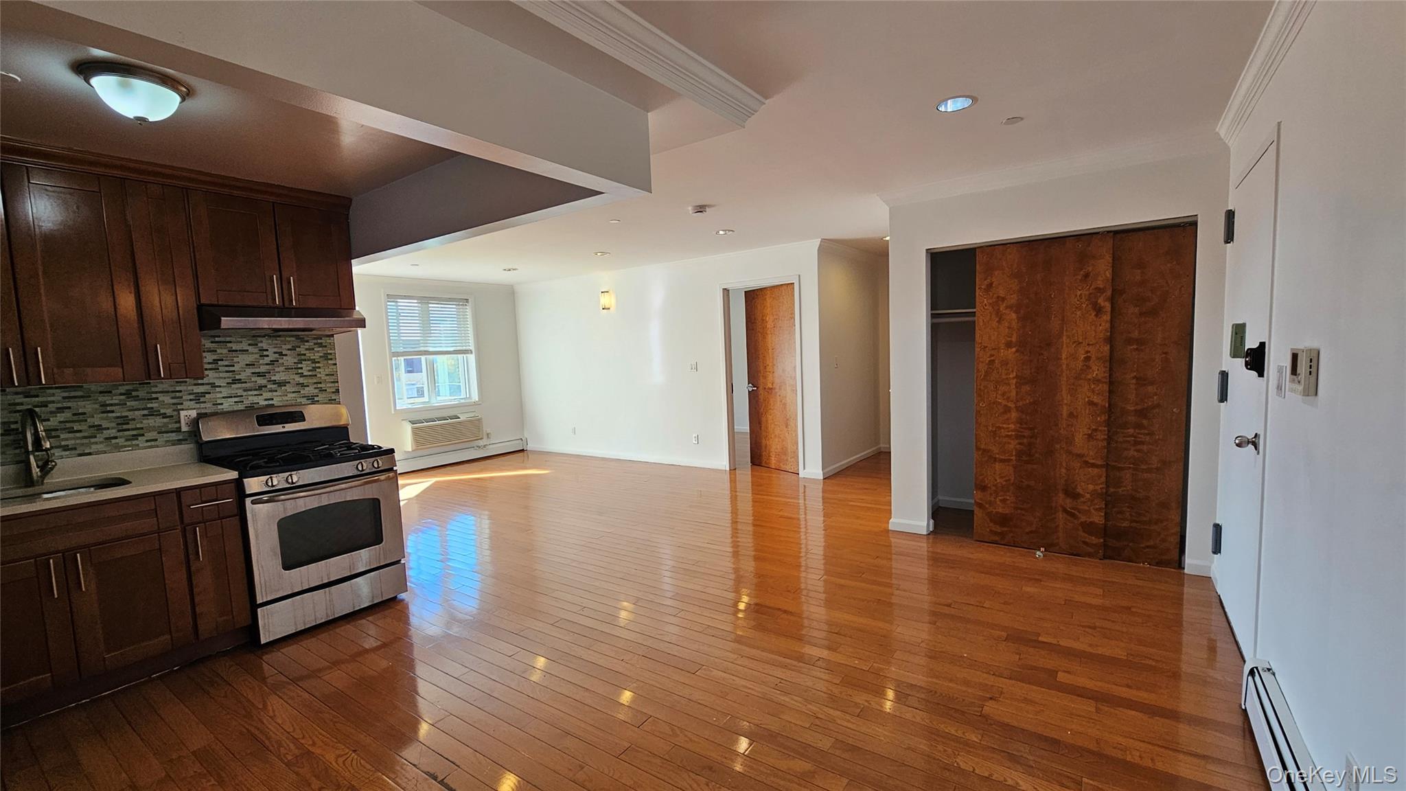 14906 Northern Boulevard Unit: 302