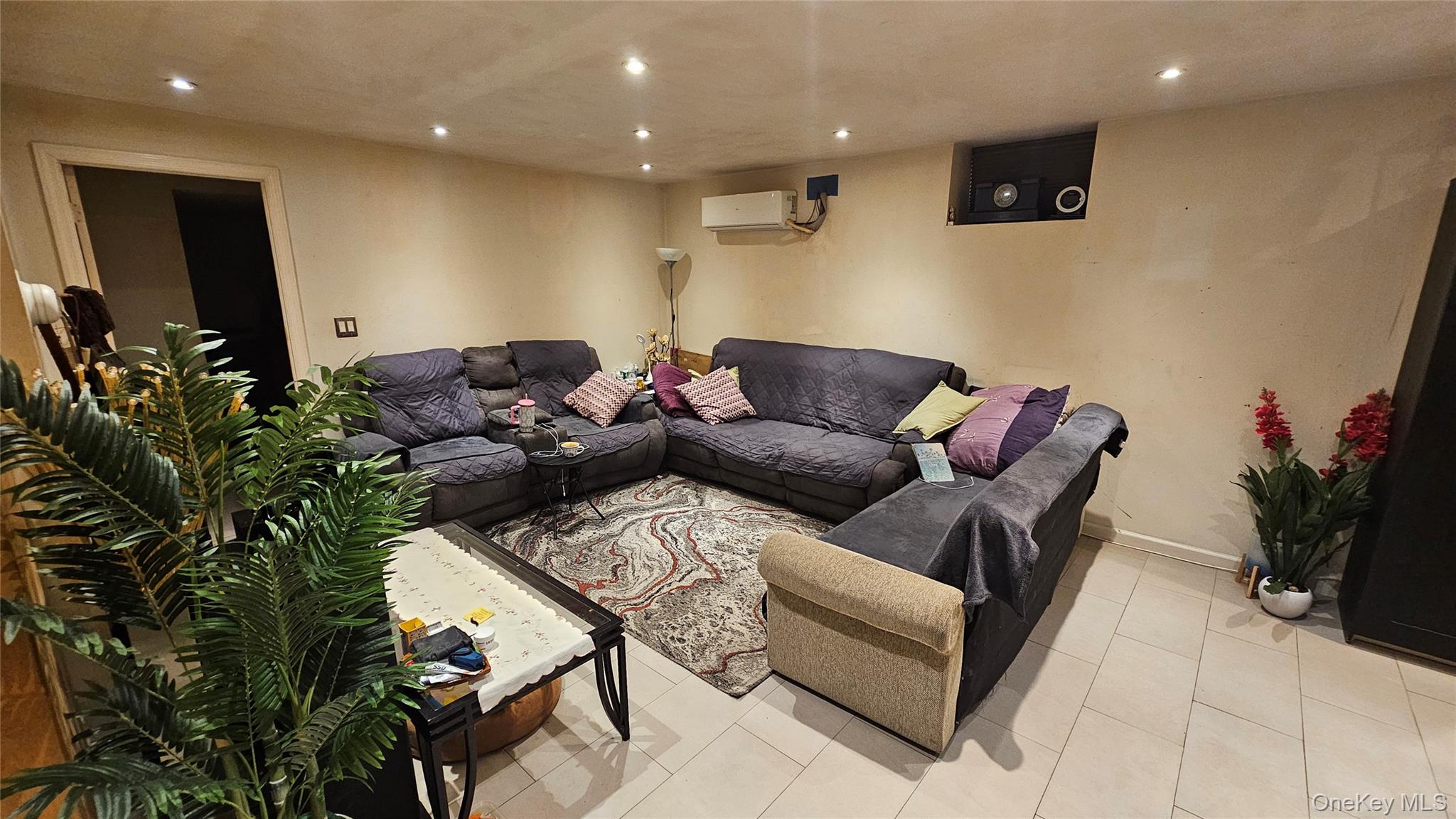 65-19 Dieterle Crescent