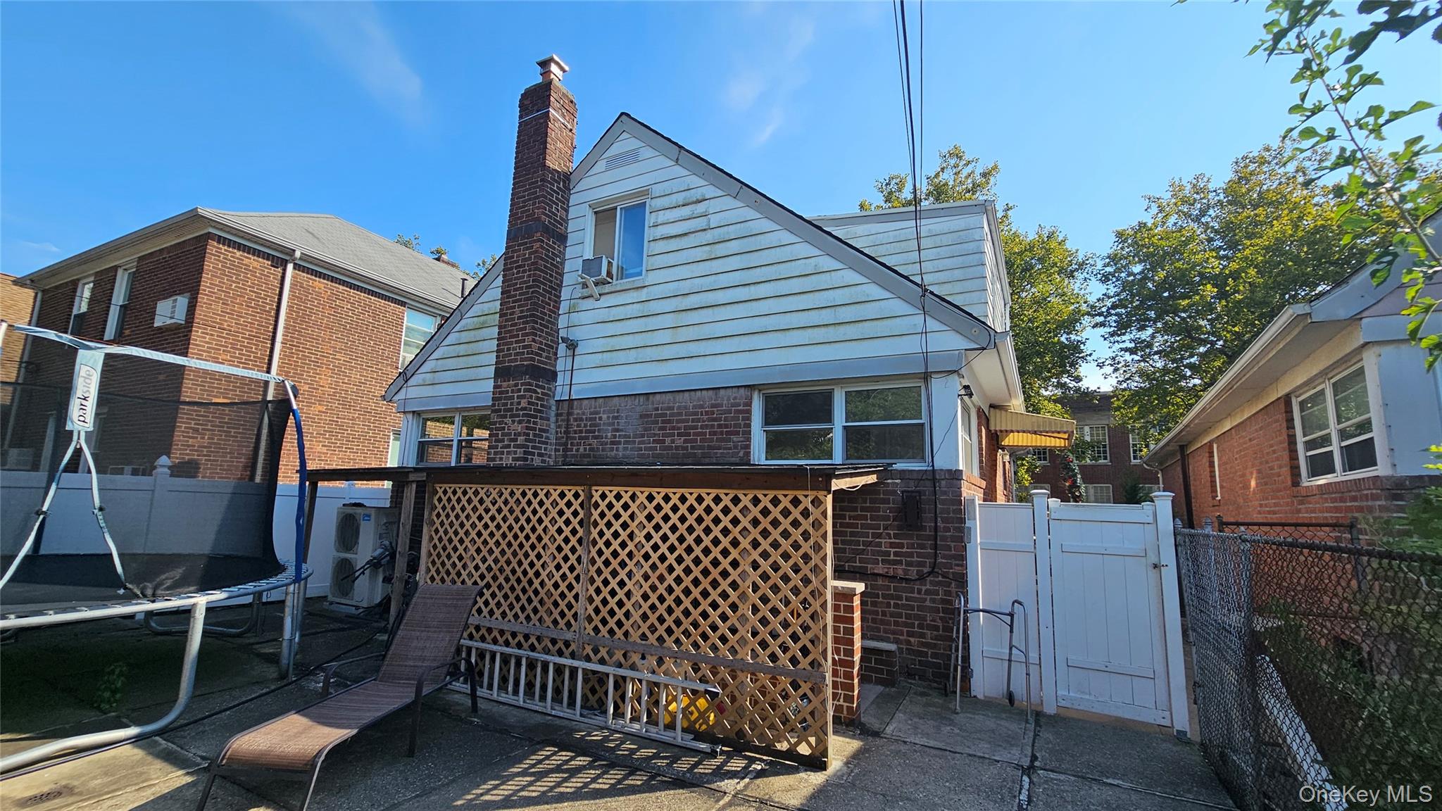 65-19 Dieterle Crescent