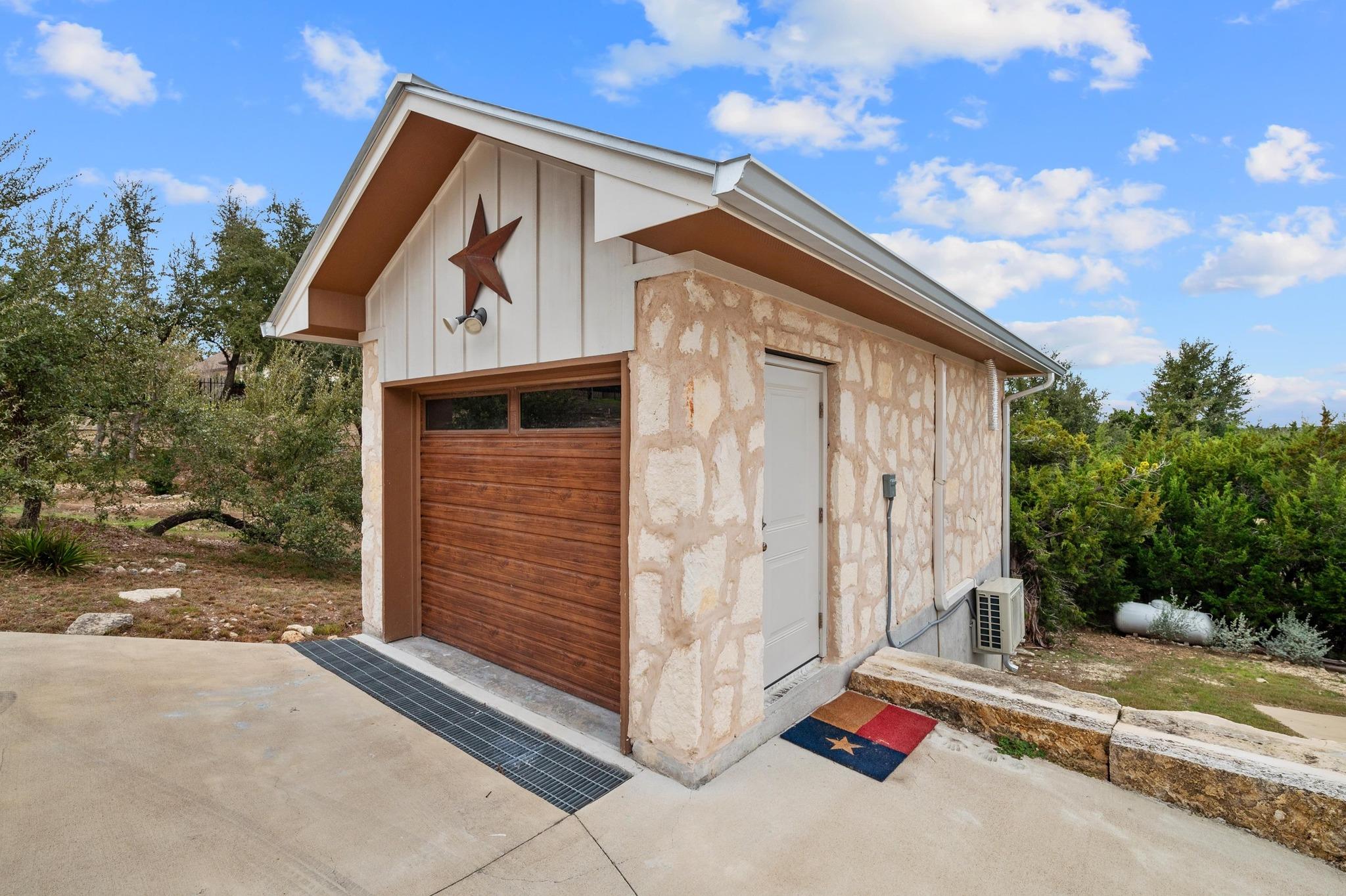 4408 Hennig DR