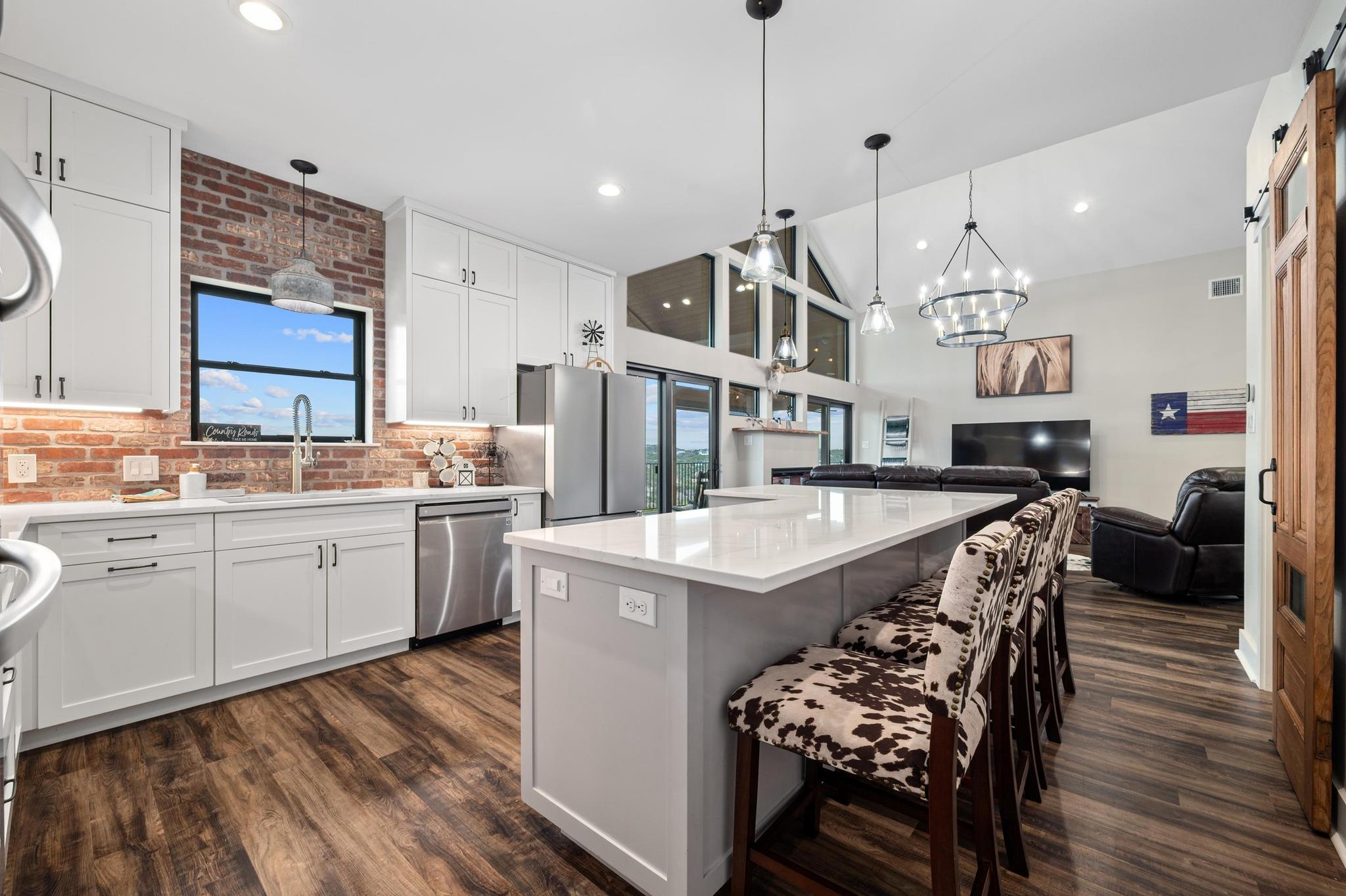 4408 Hennig DR