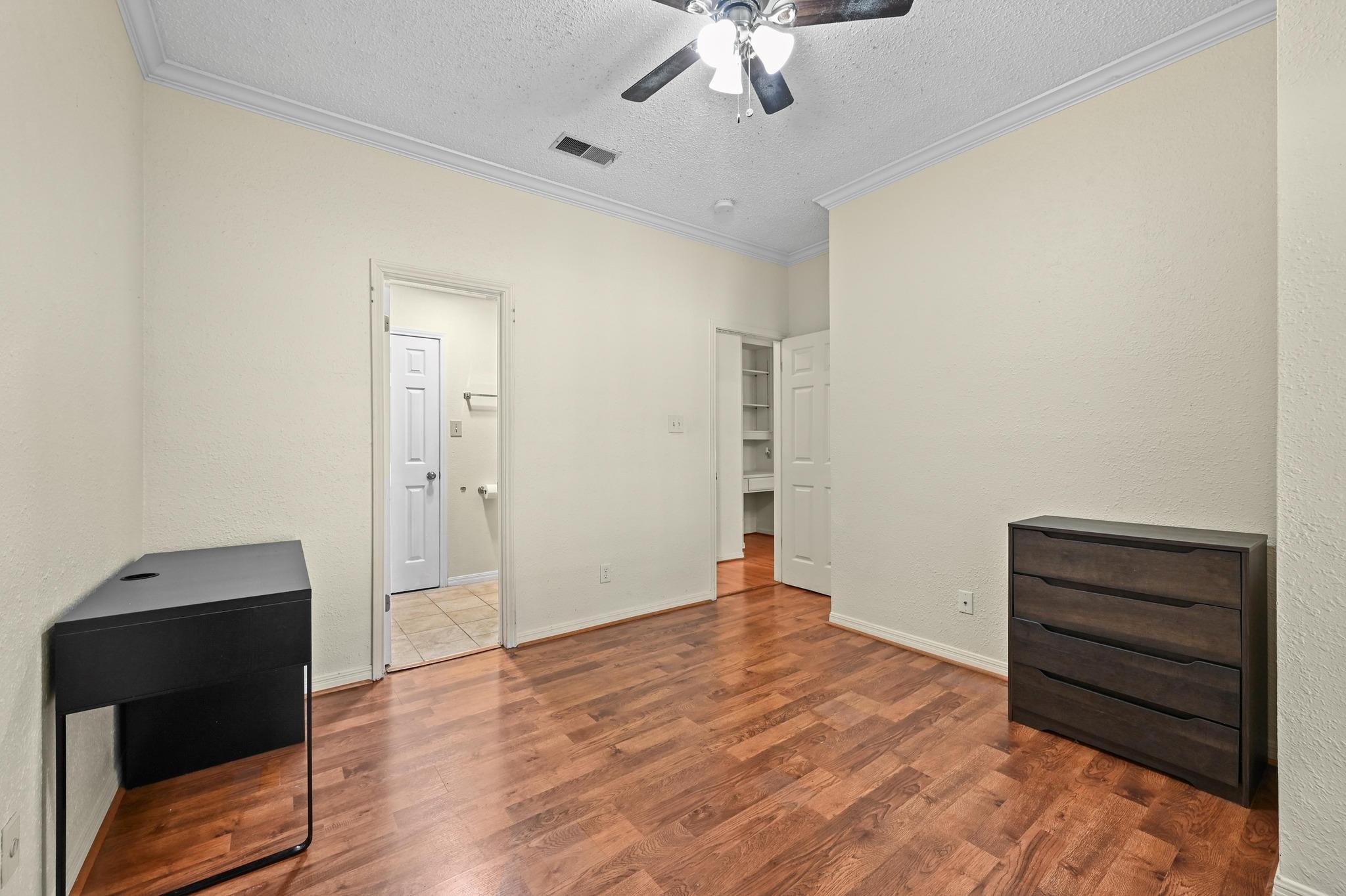 3111 Tom Green ST # 203