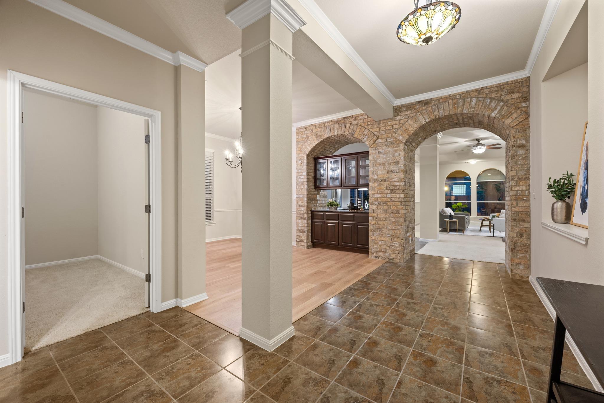 412 Madisons WAY
