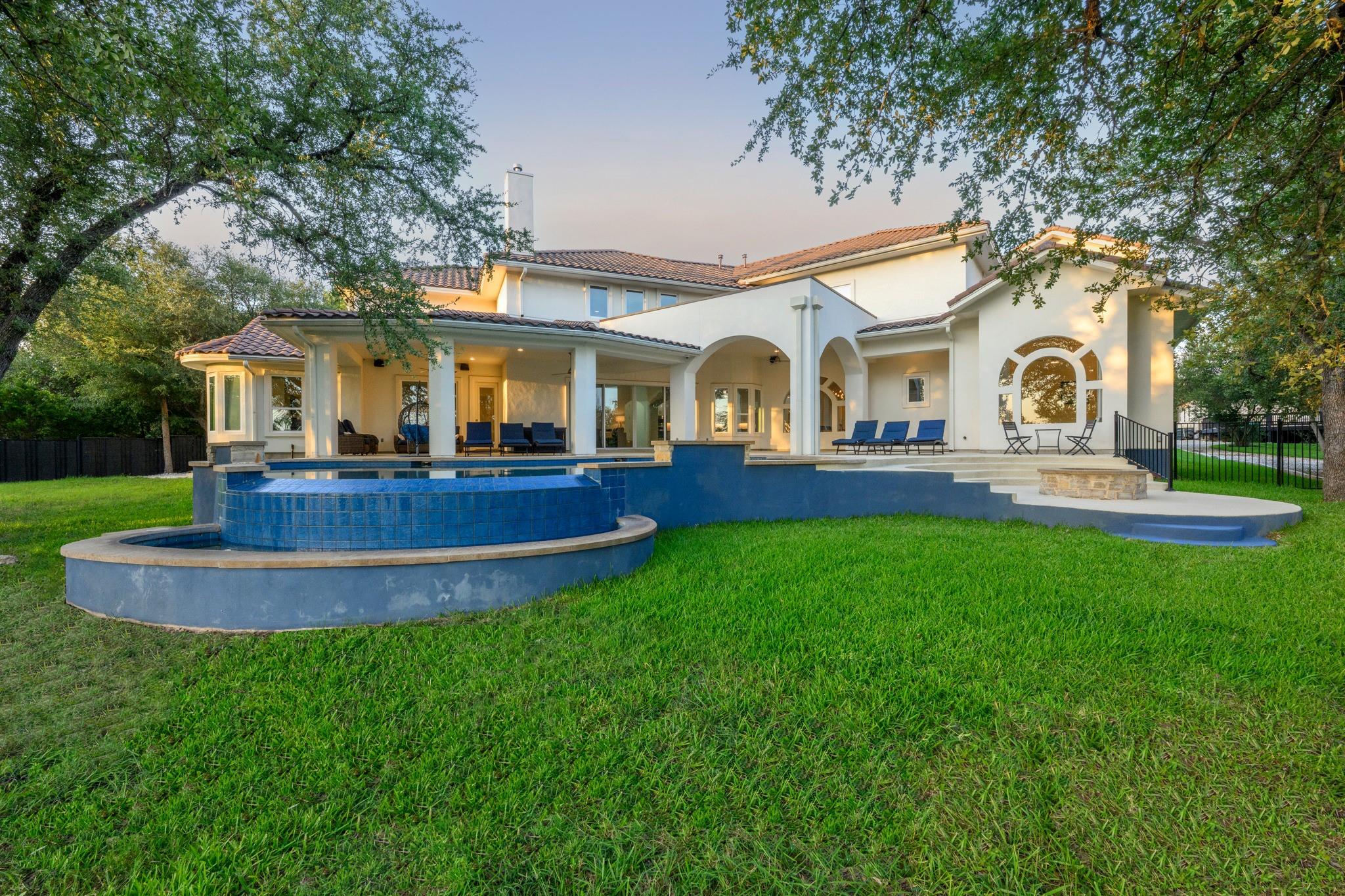 2070 Mayfield DR