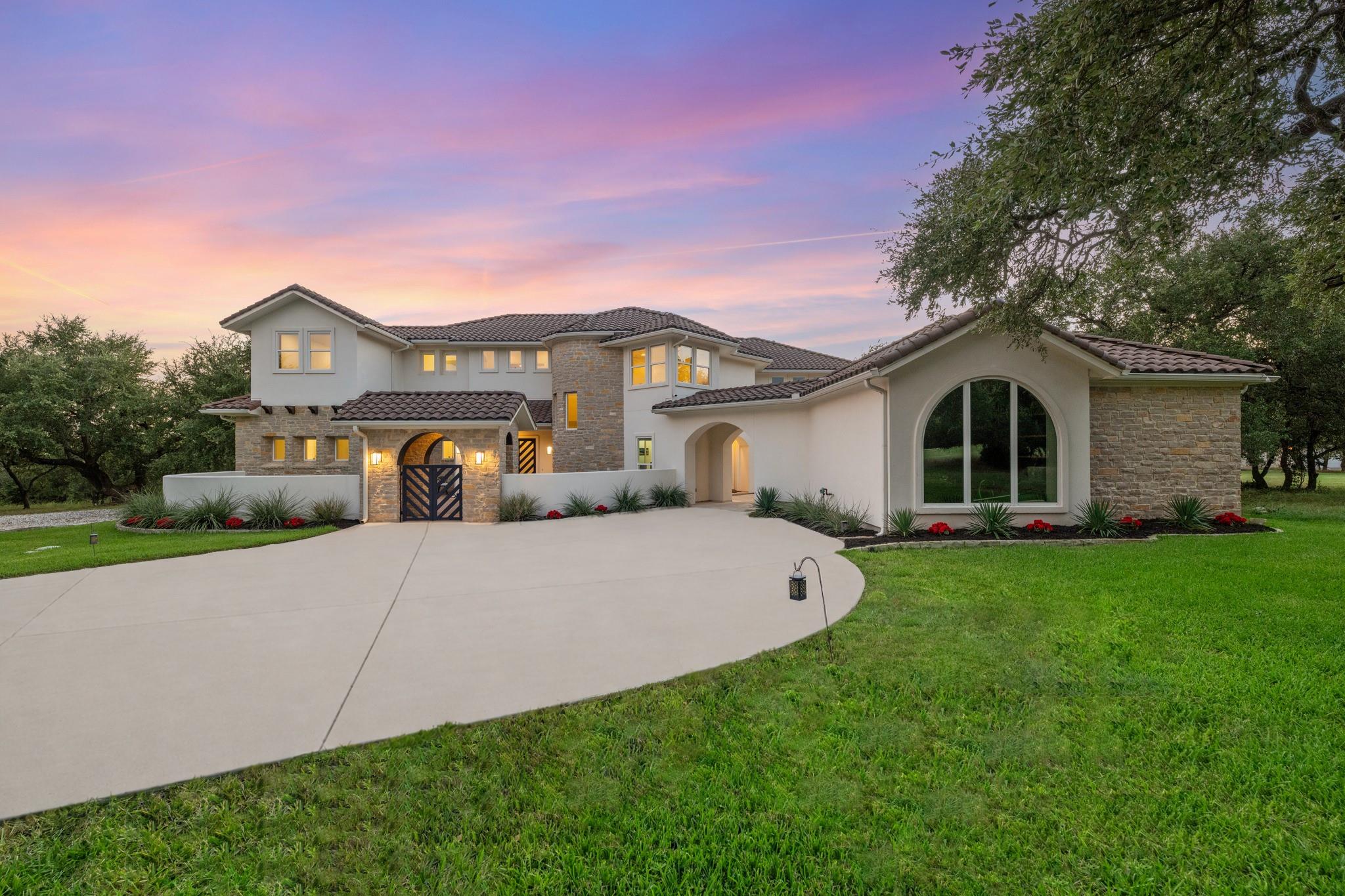 2070 Mayfield DR
