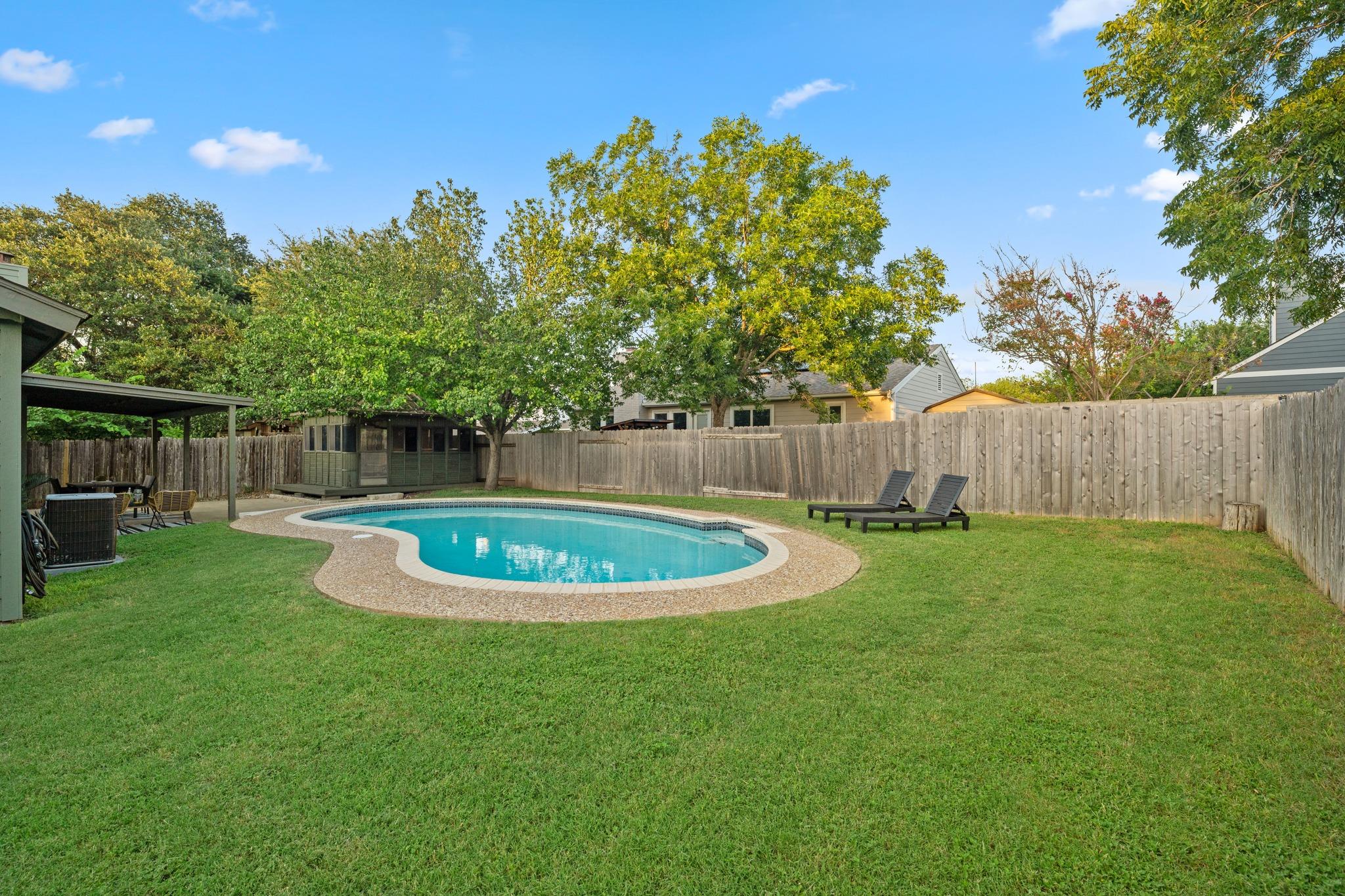 11701 Wiginton DR