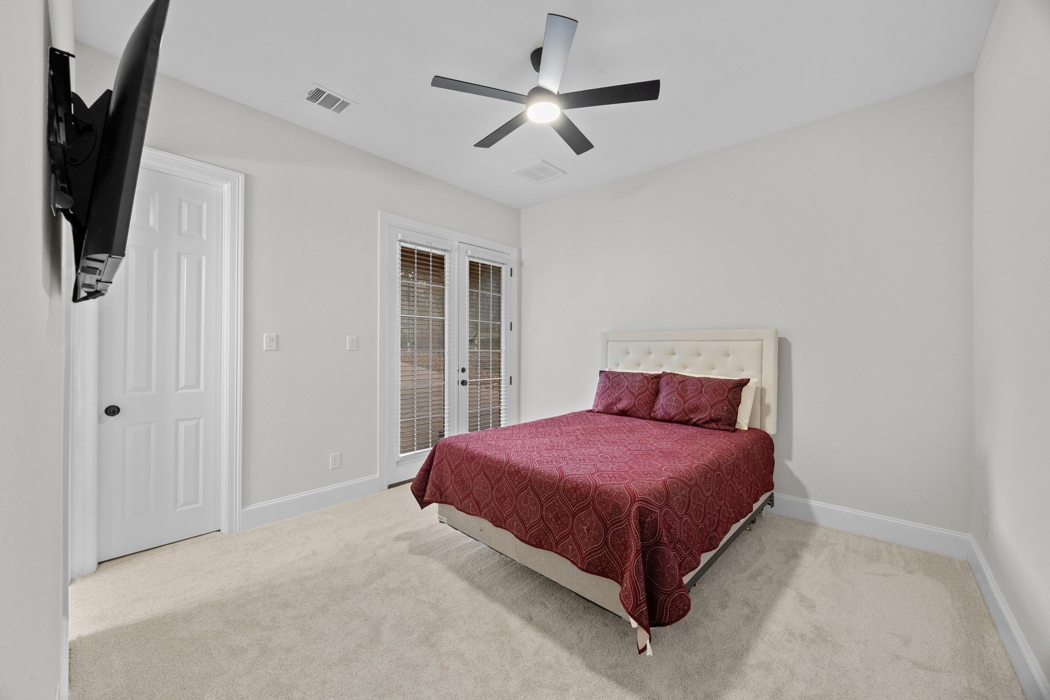 309 Santaluz LN