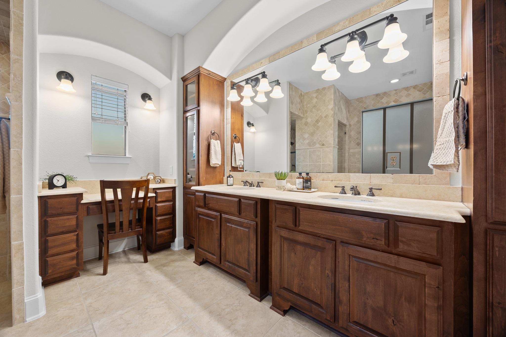 309 Santaluz LN