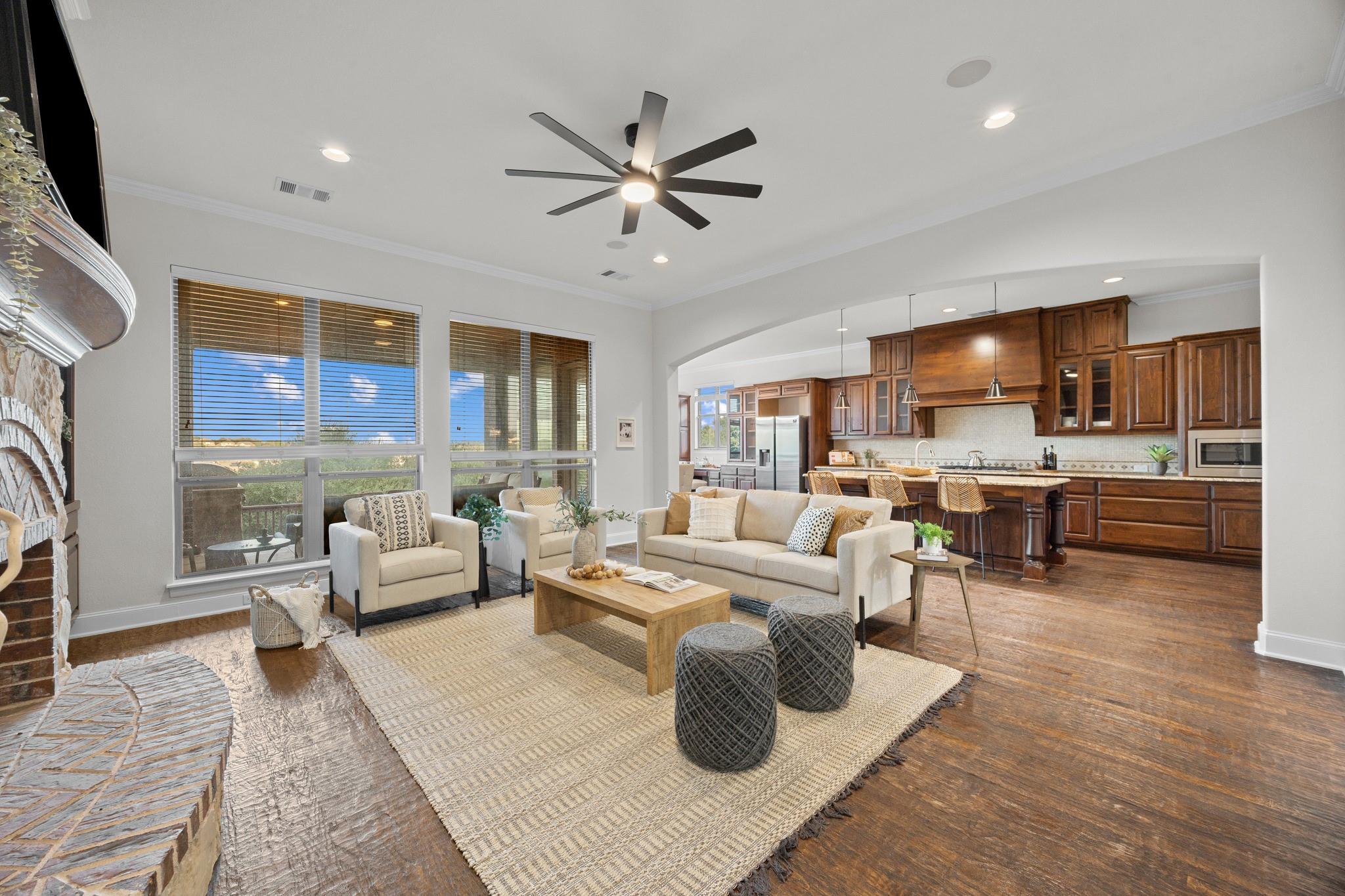 309 Santaluz LN