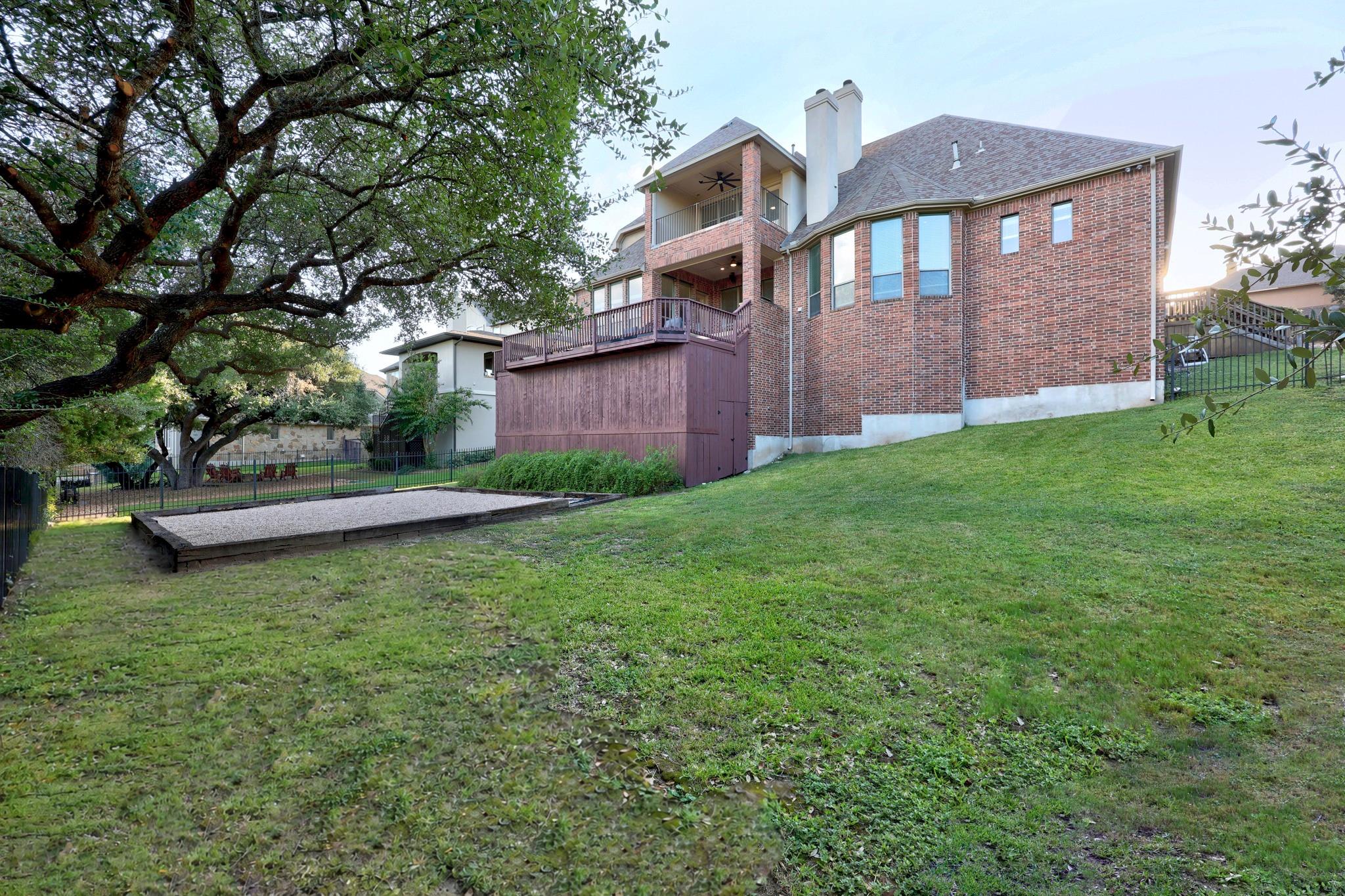 309 Santaluz LN