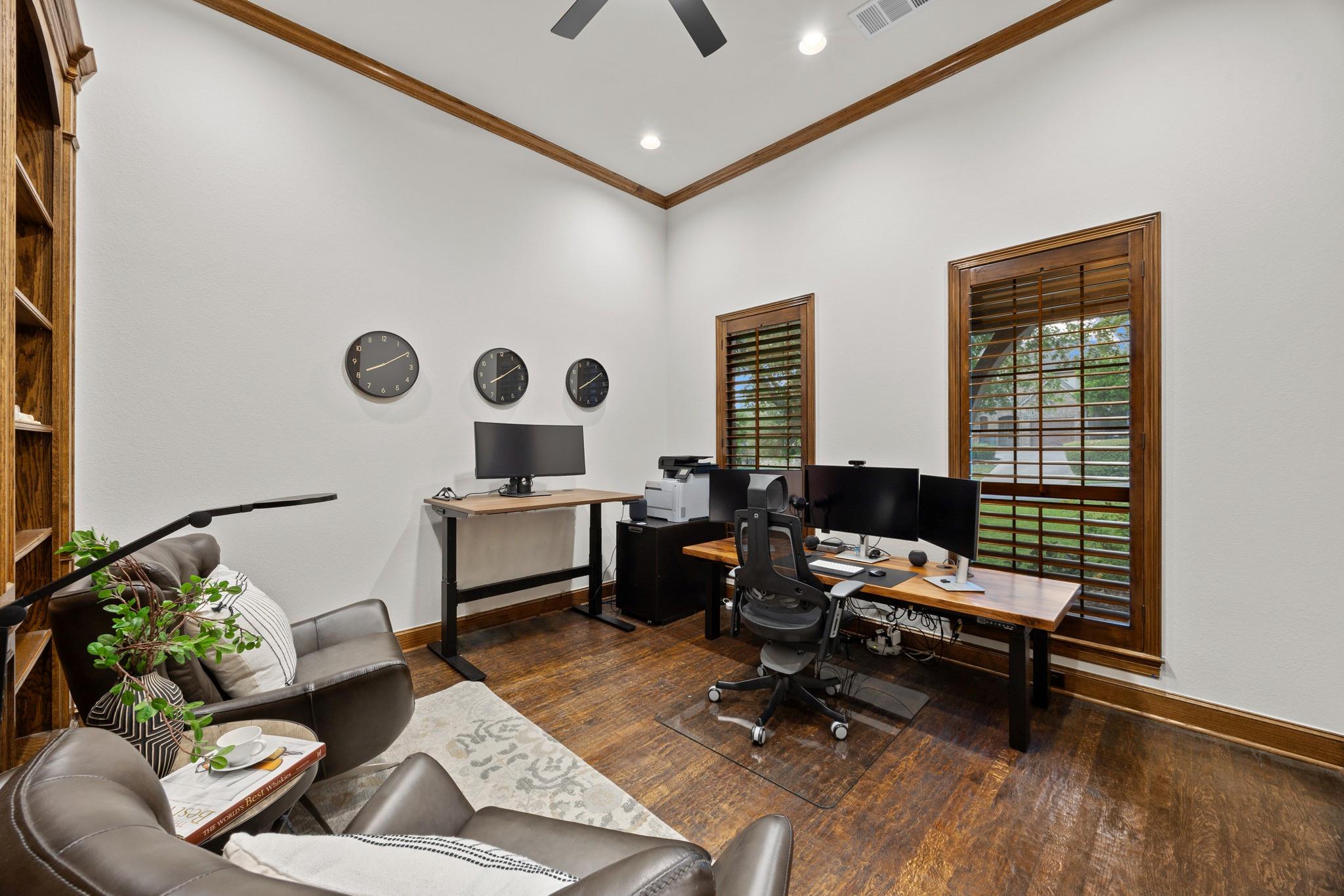 309 Santaluz LN