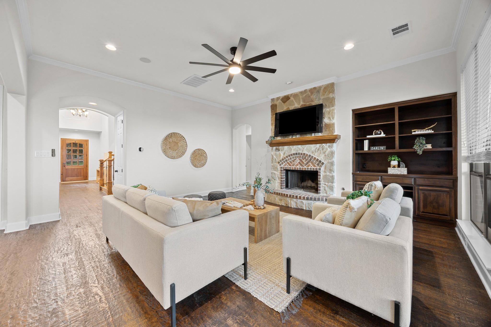 309 Santaluz LN