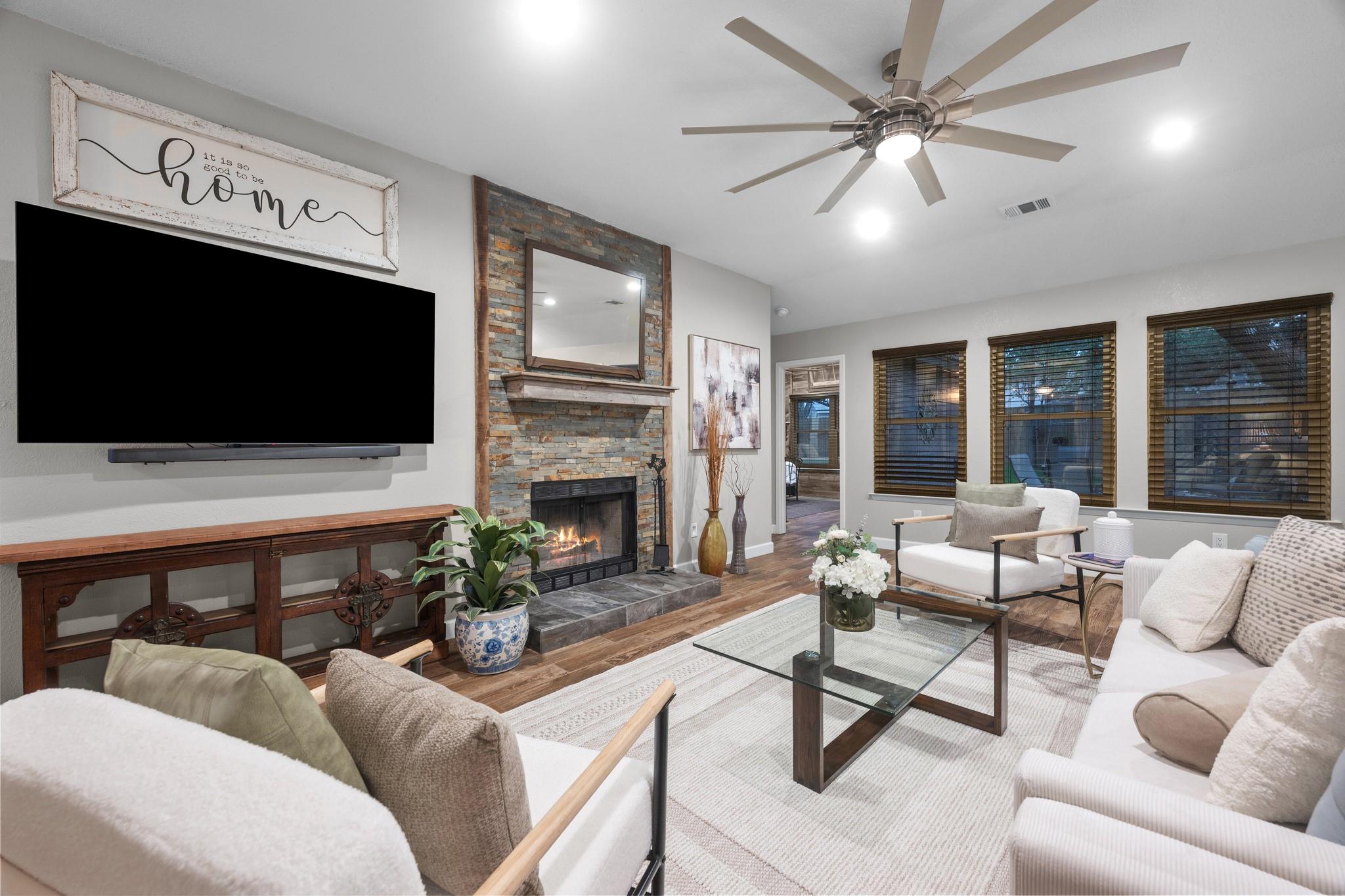 805 Angleton CV