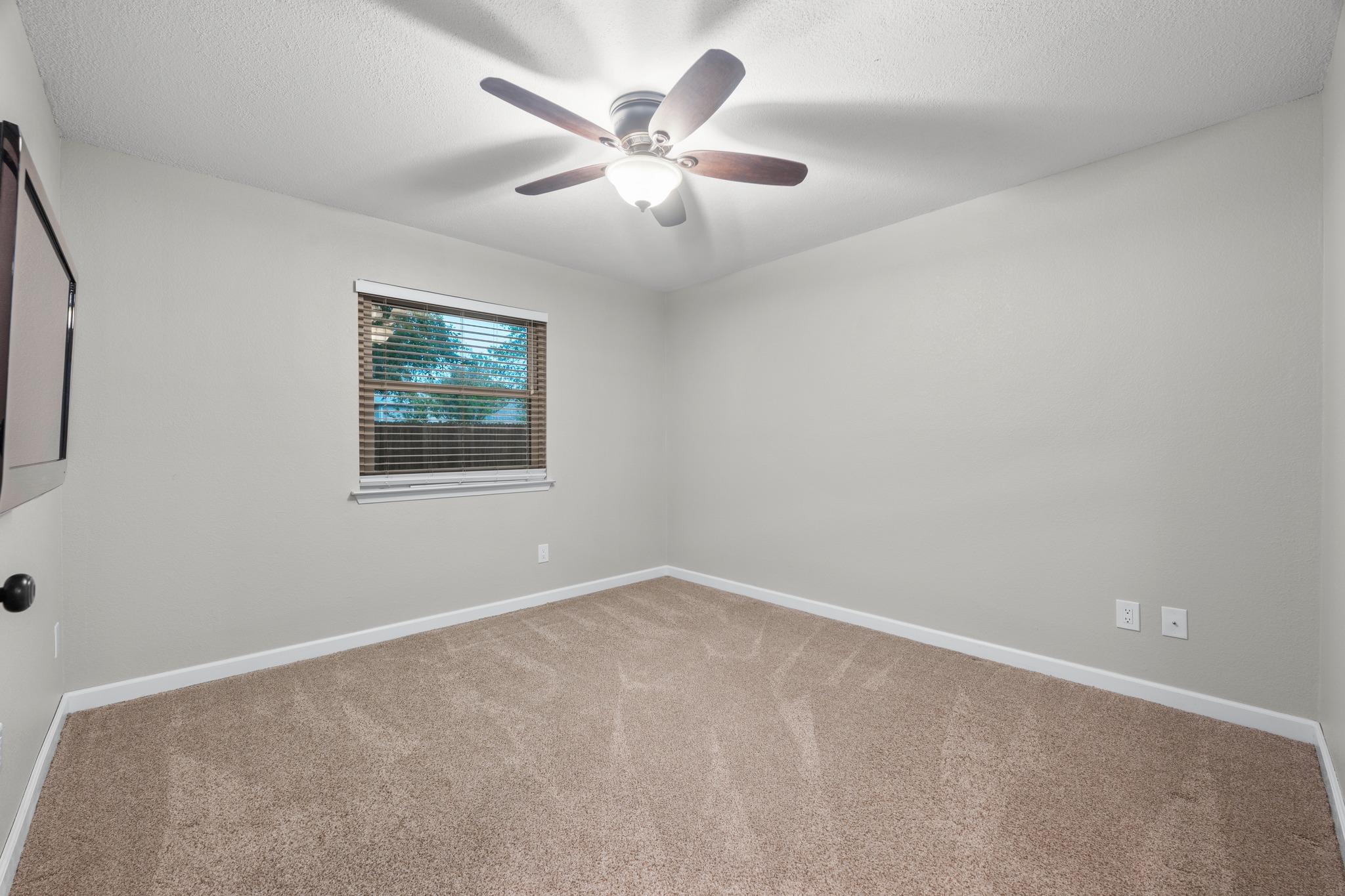 805 Angleton CV