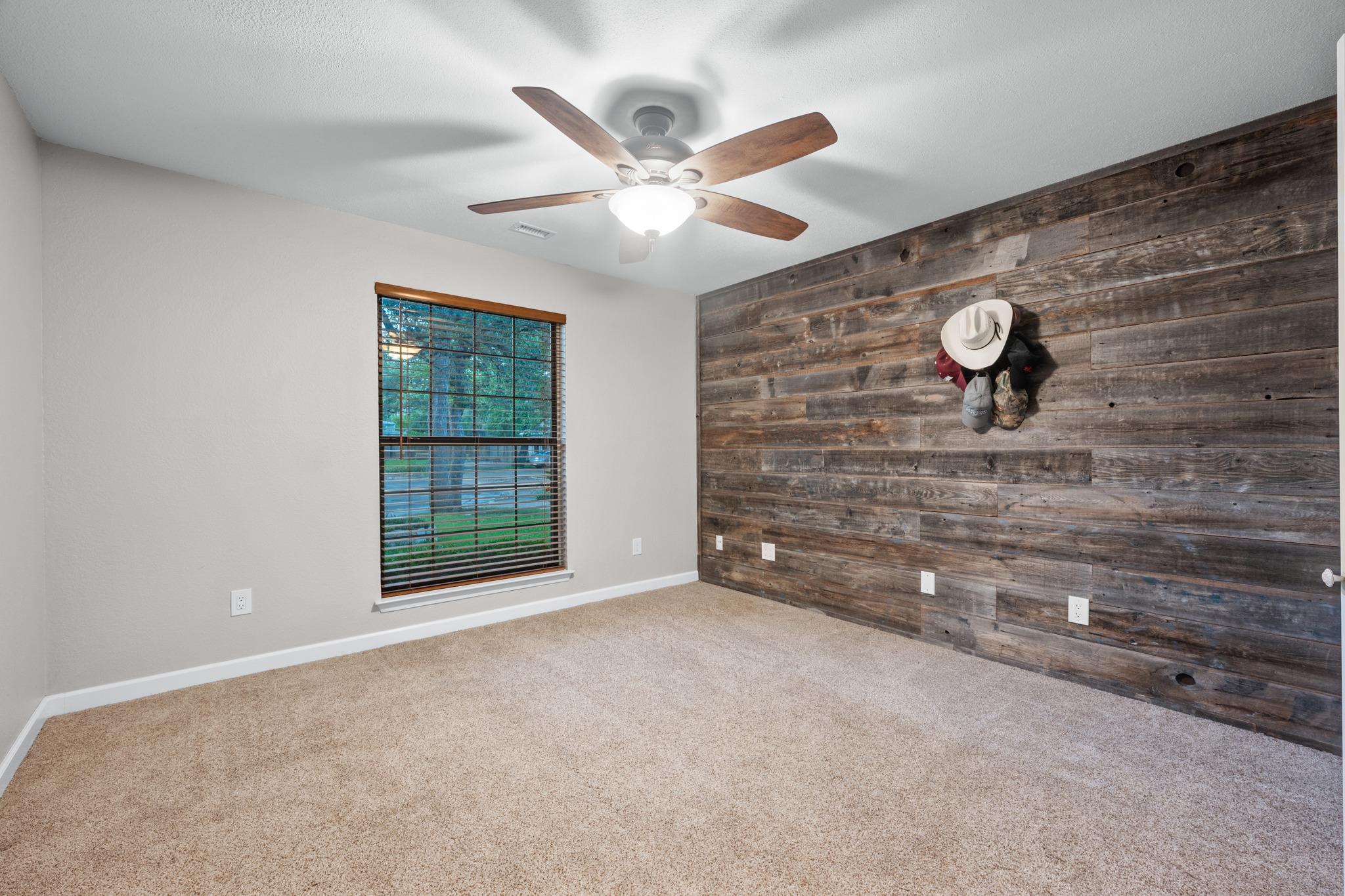 805 Angleton CV