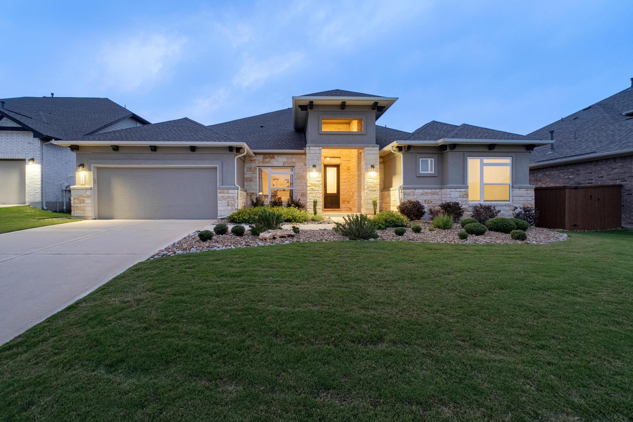 305 Milano DR