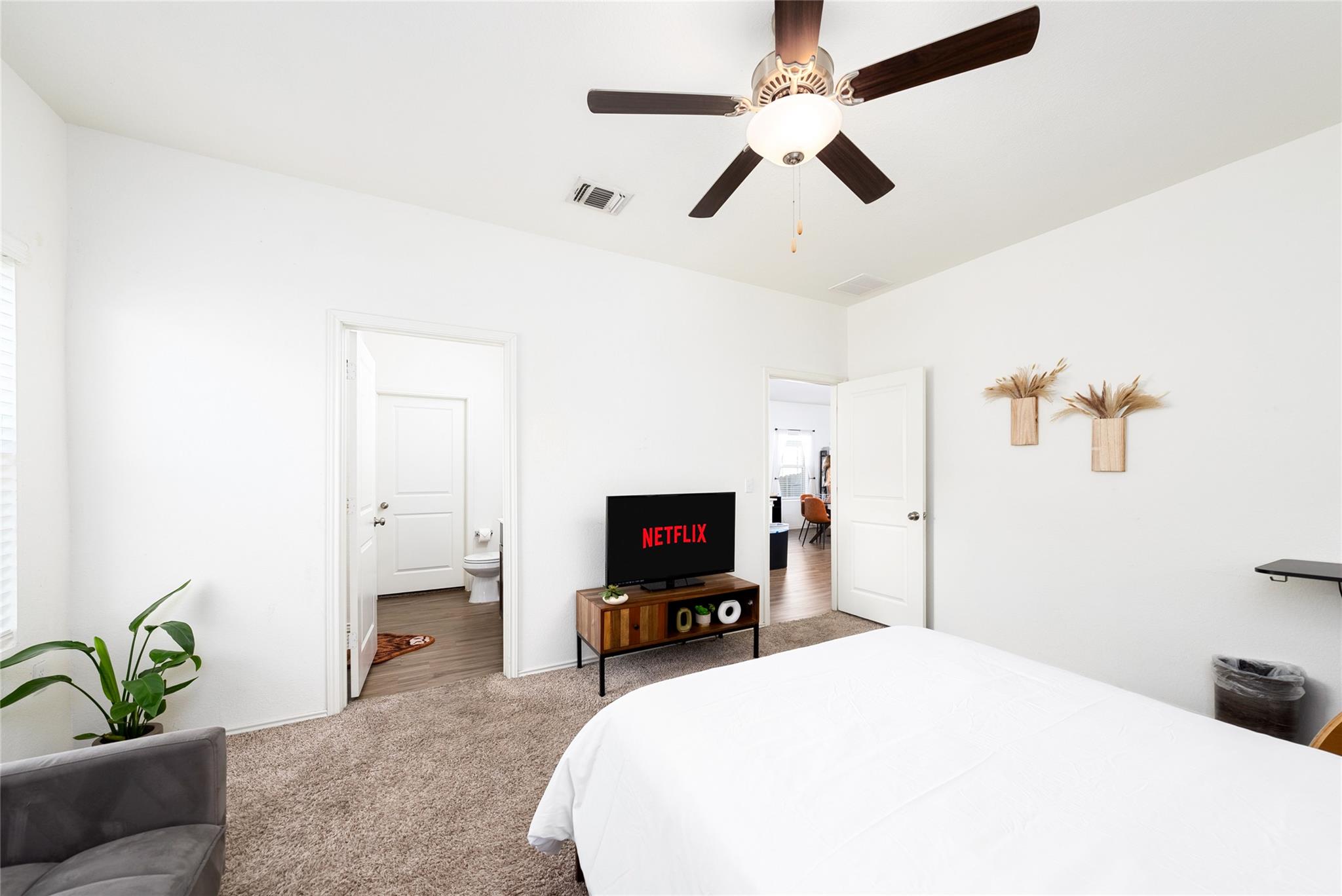 7120 Tonka LN