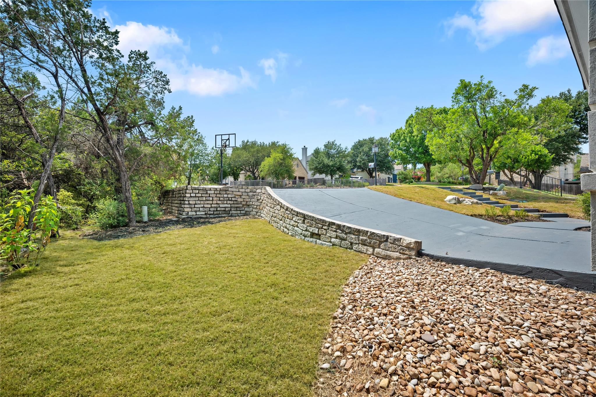 5000 Valburn CT