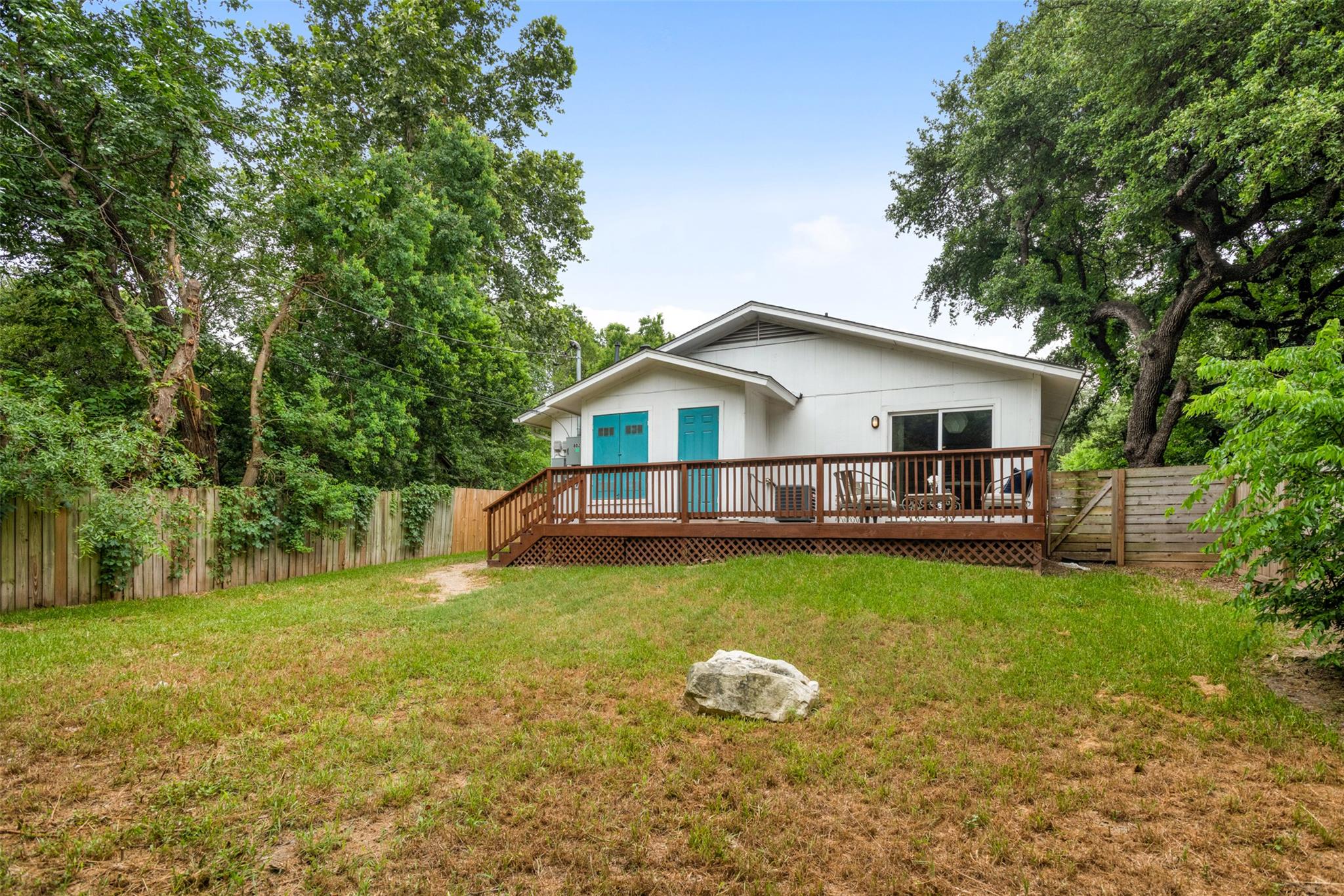 802 Ramble LN