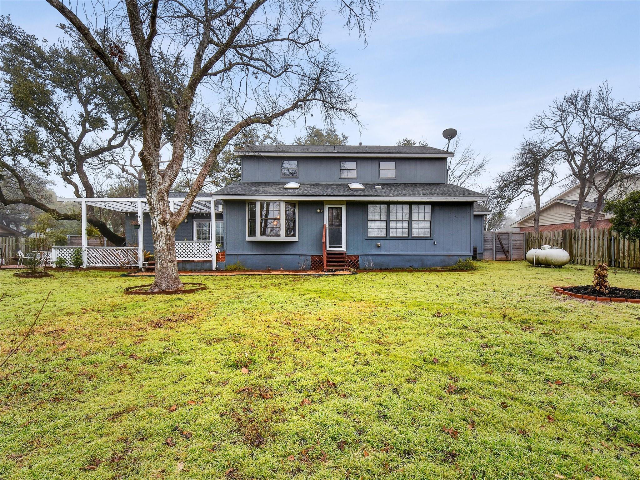 13322 Broadmeade Ave