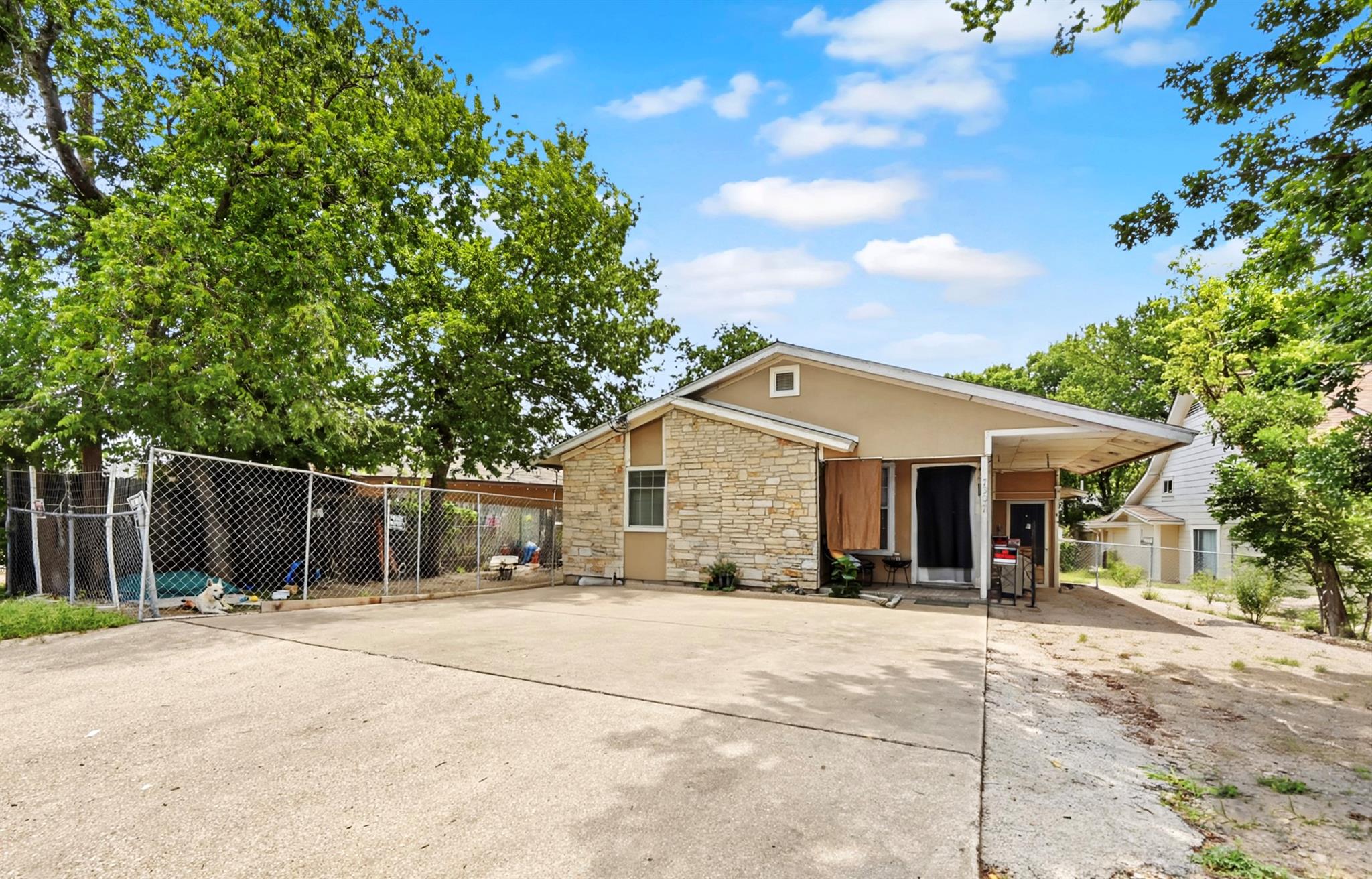 7307 Carver Ave