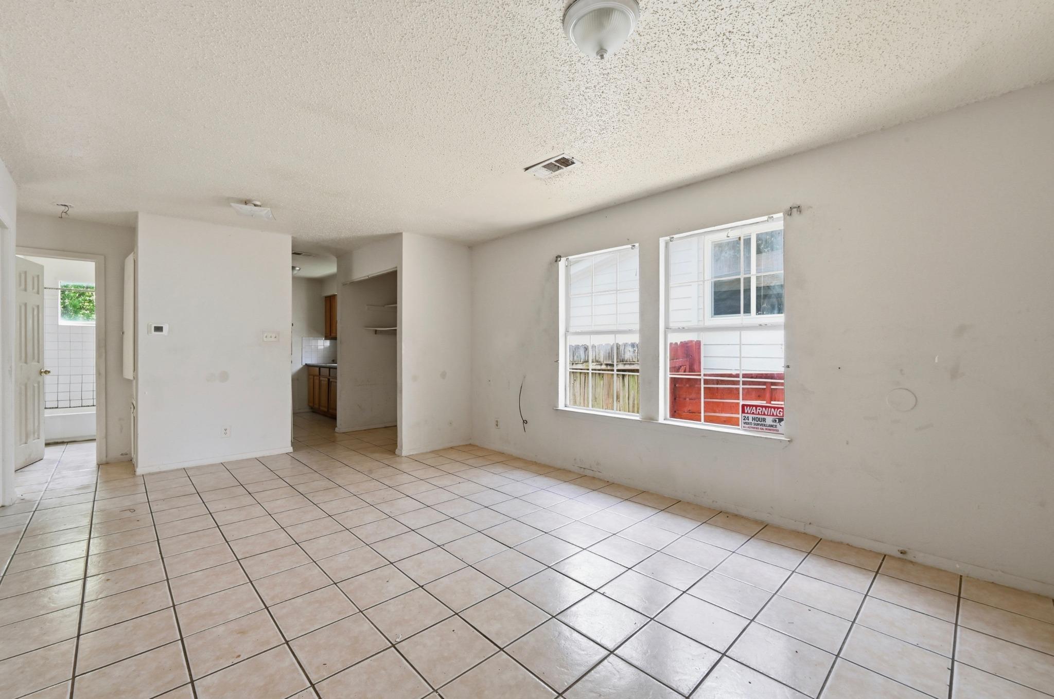 7307 Carver Ave