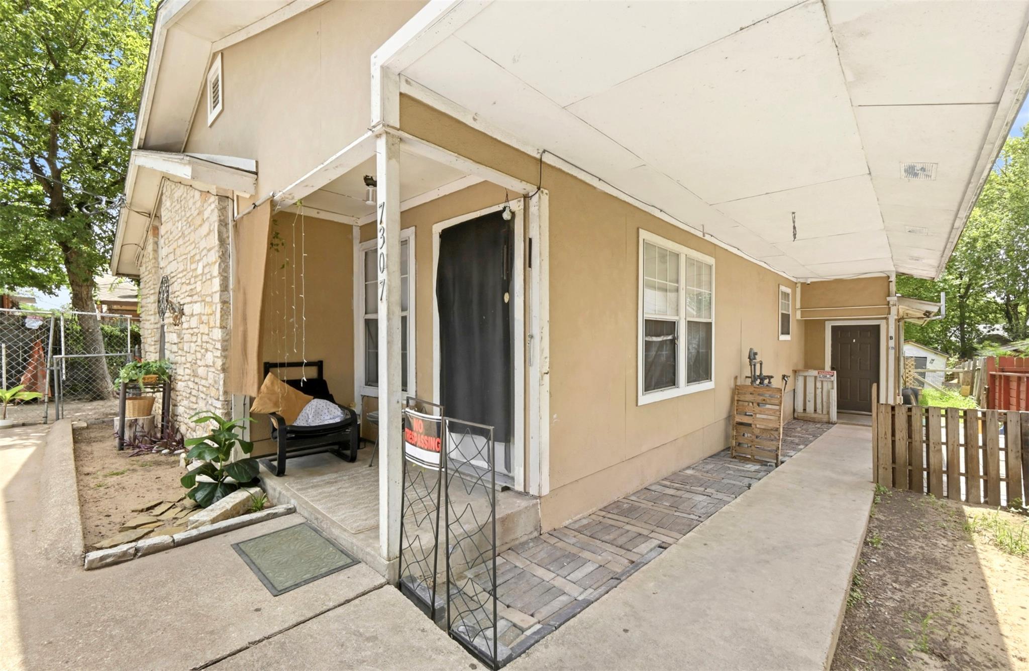 7307 Carver Ave
