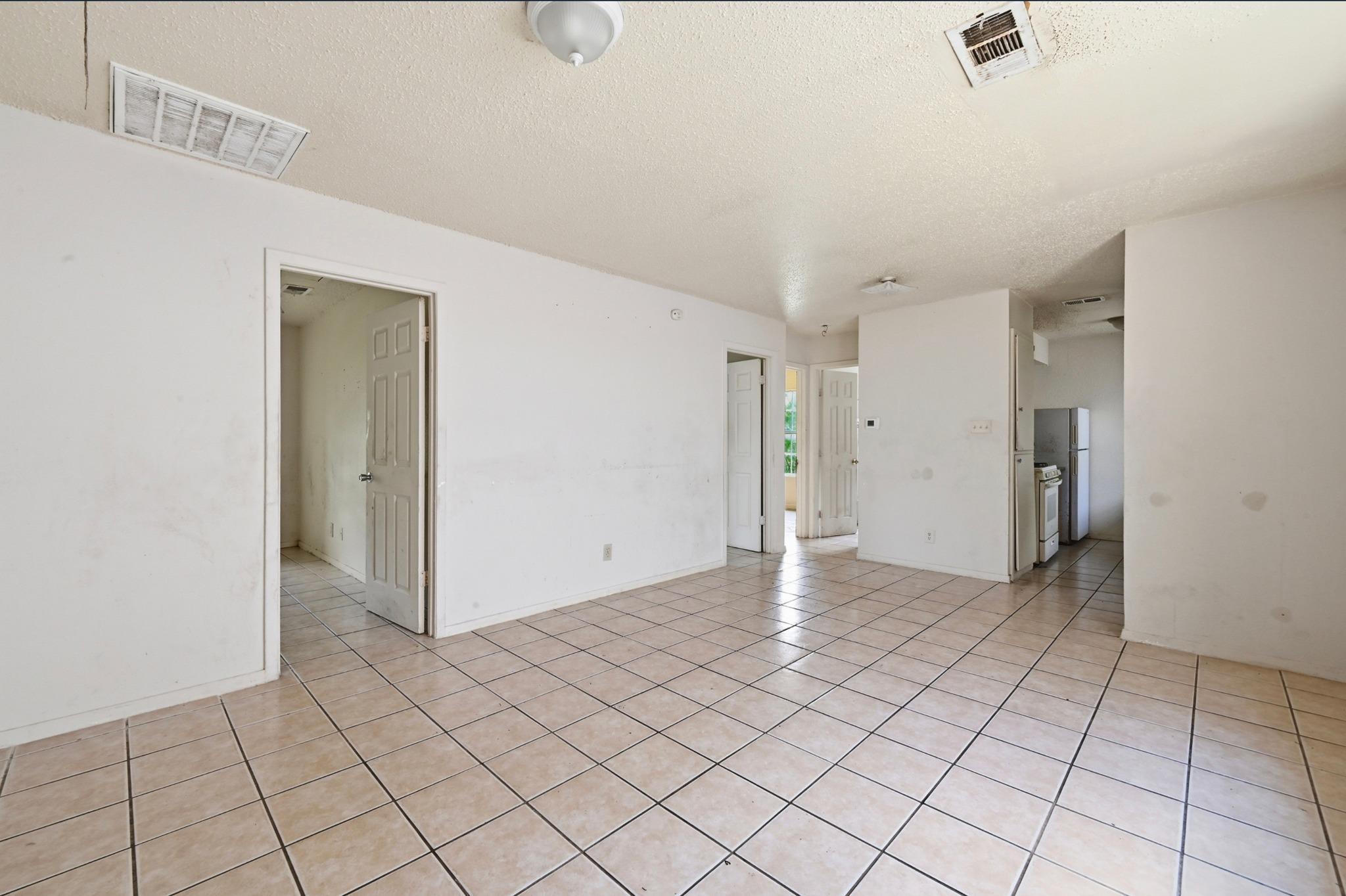 7307 Carver Ave