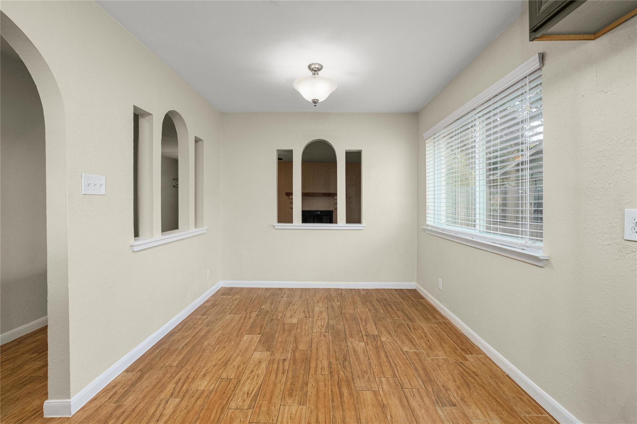 11507 Pyreneese DR