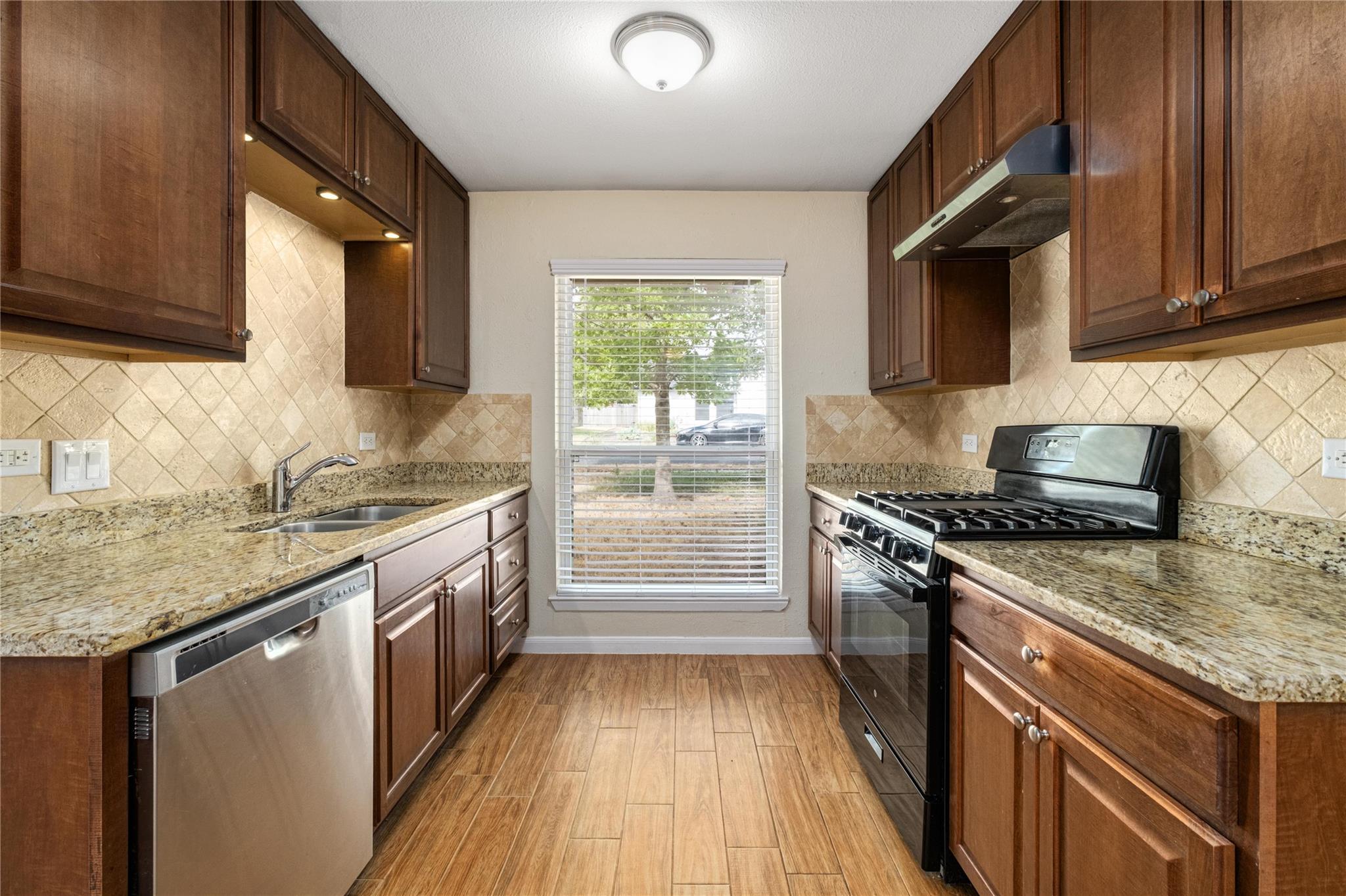 11507 Pyreneese DR