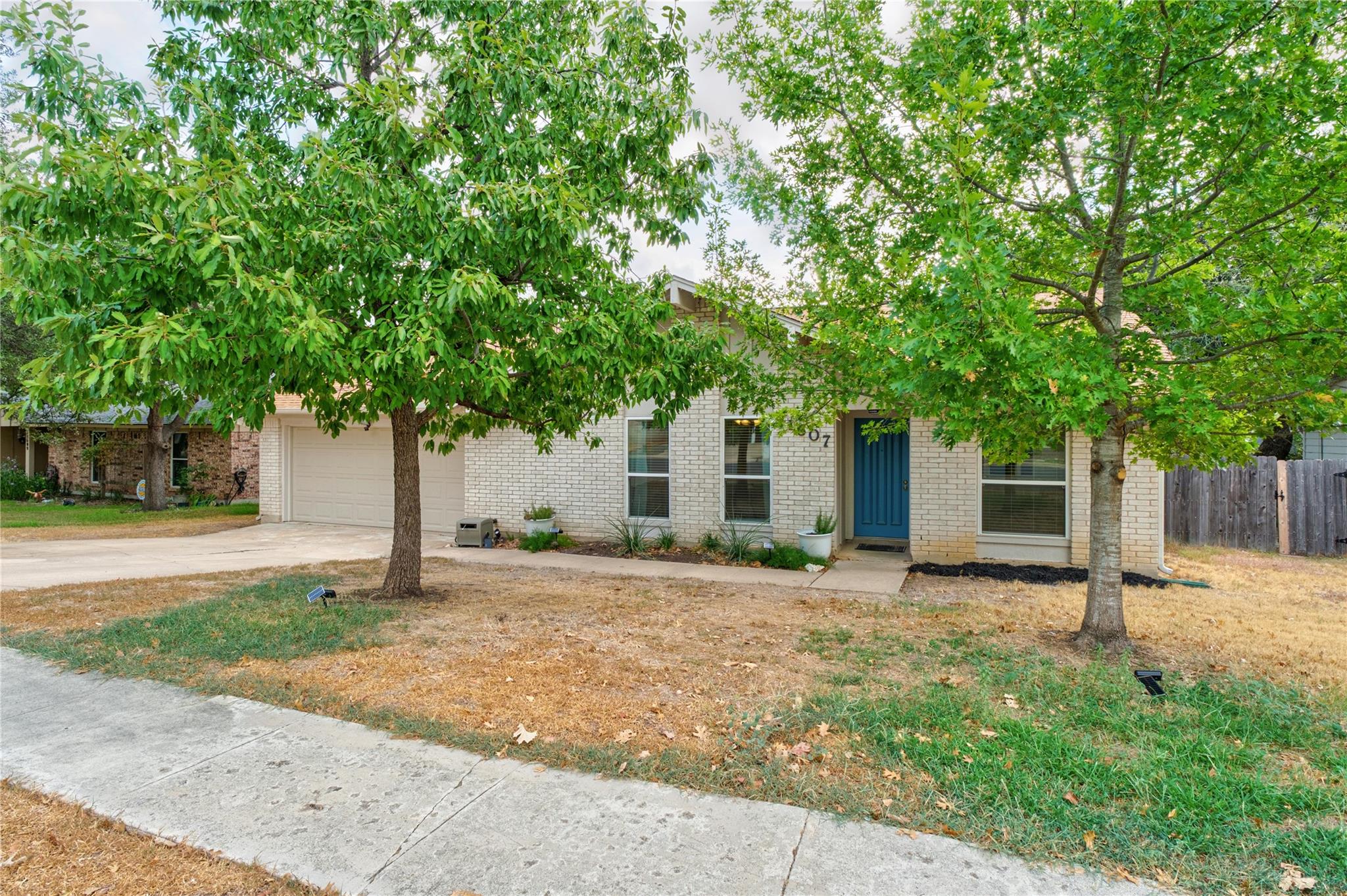 11507 Pyreneese DR