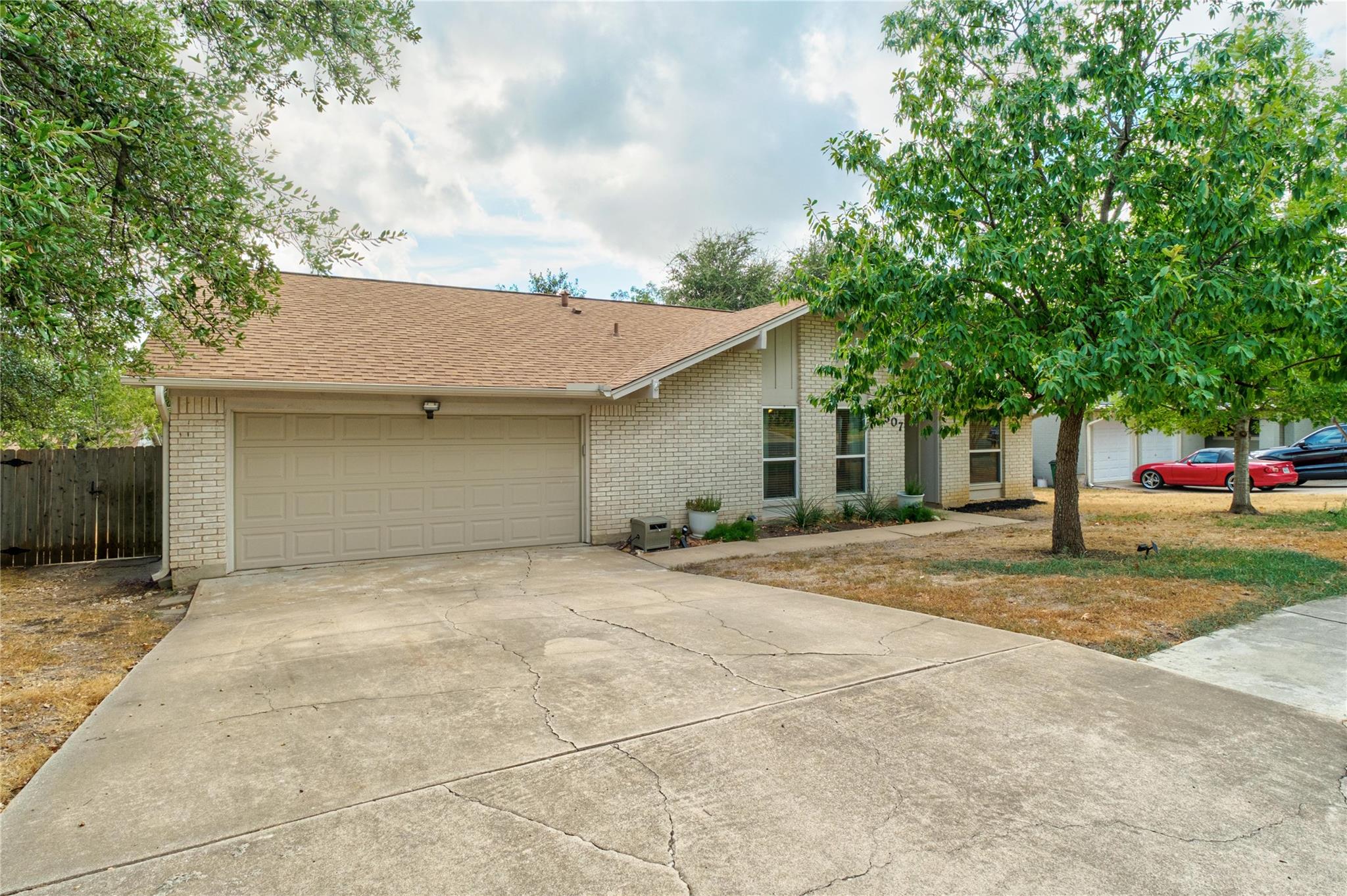 11507 Pyreneese DR