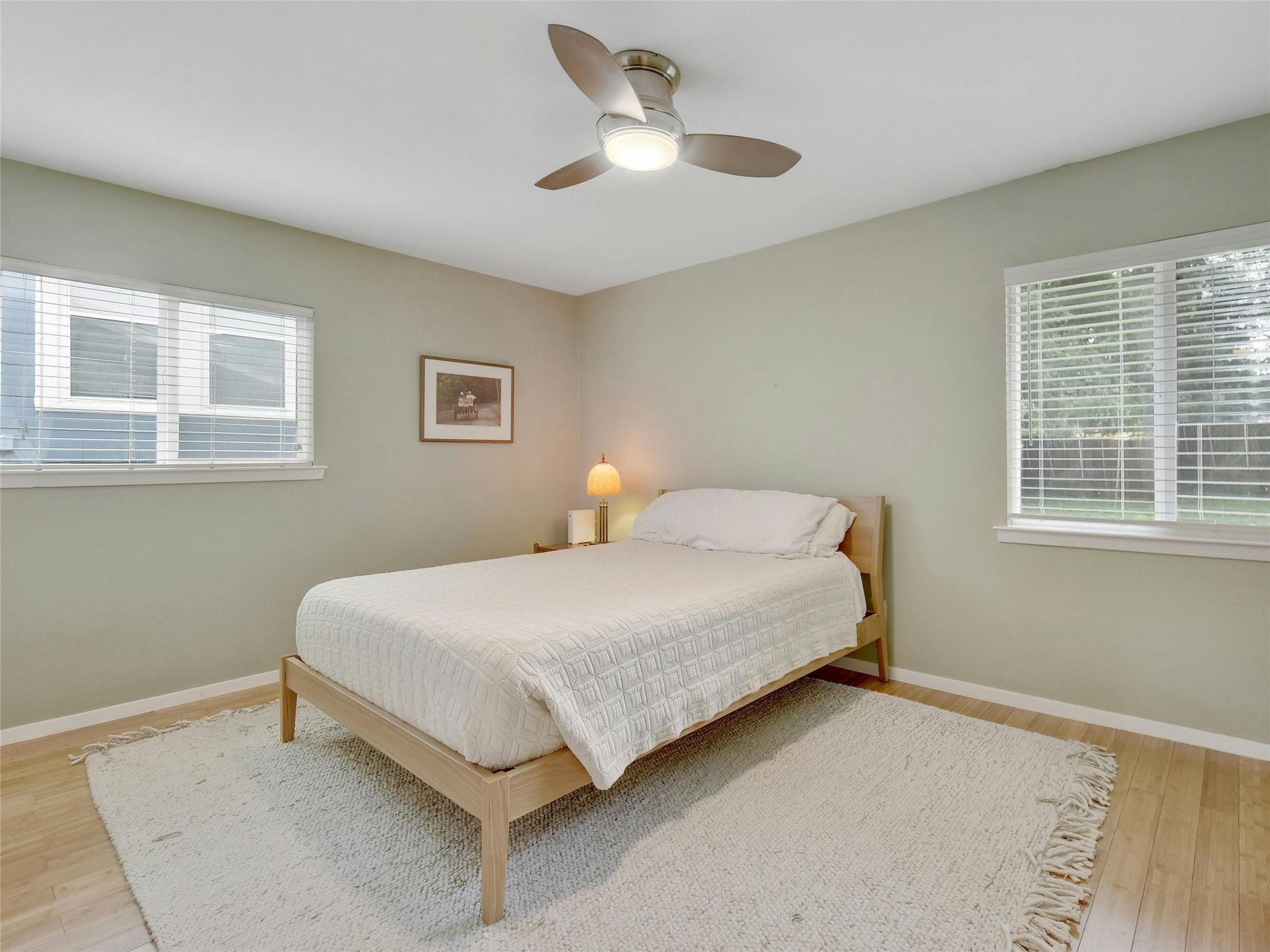 3013 Rogge LN